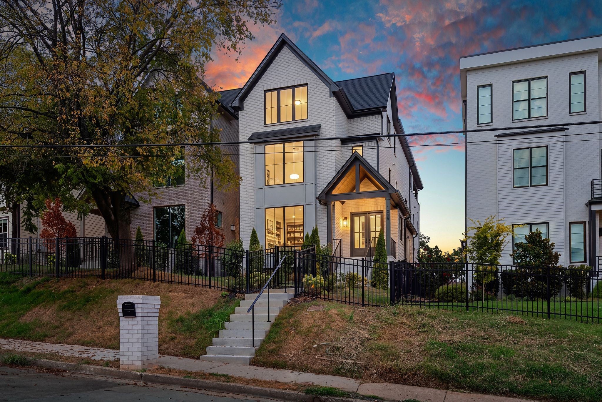 1008 Argyle Ave — photo