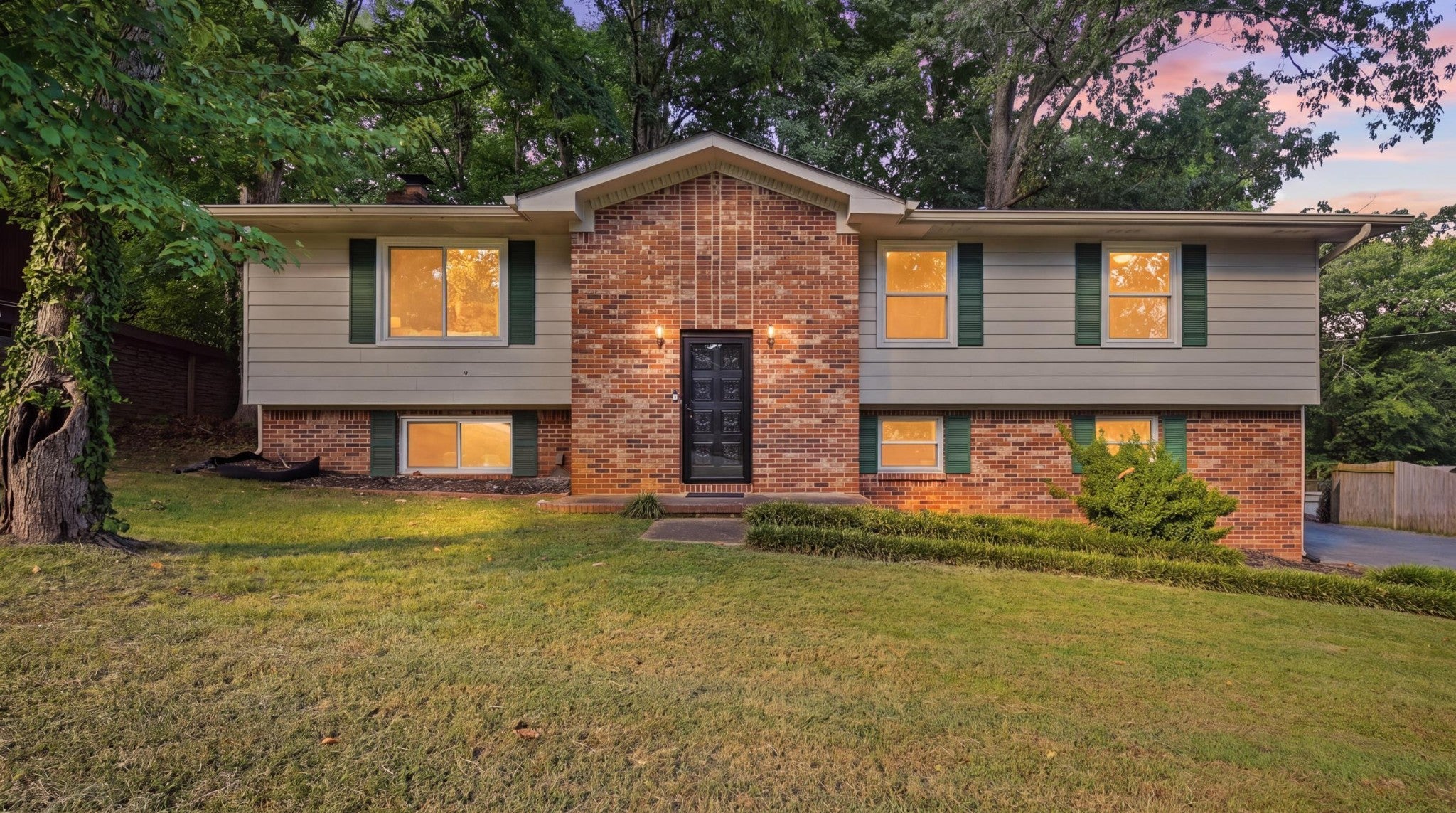 809 N Valleywood Circle — photo