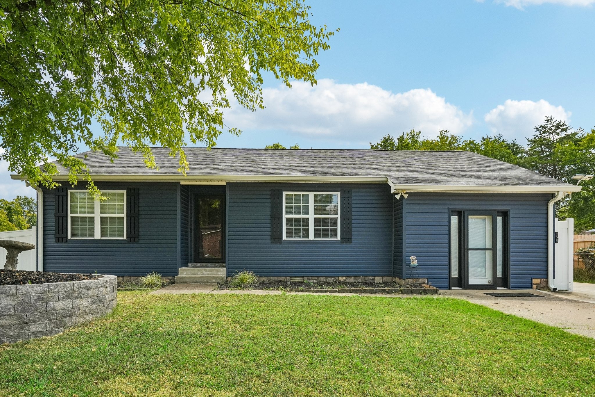1124 Nelson Dr — photo