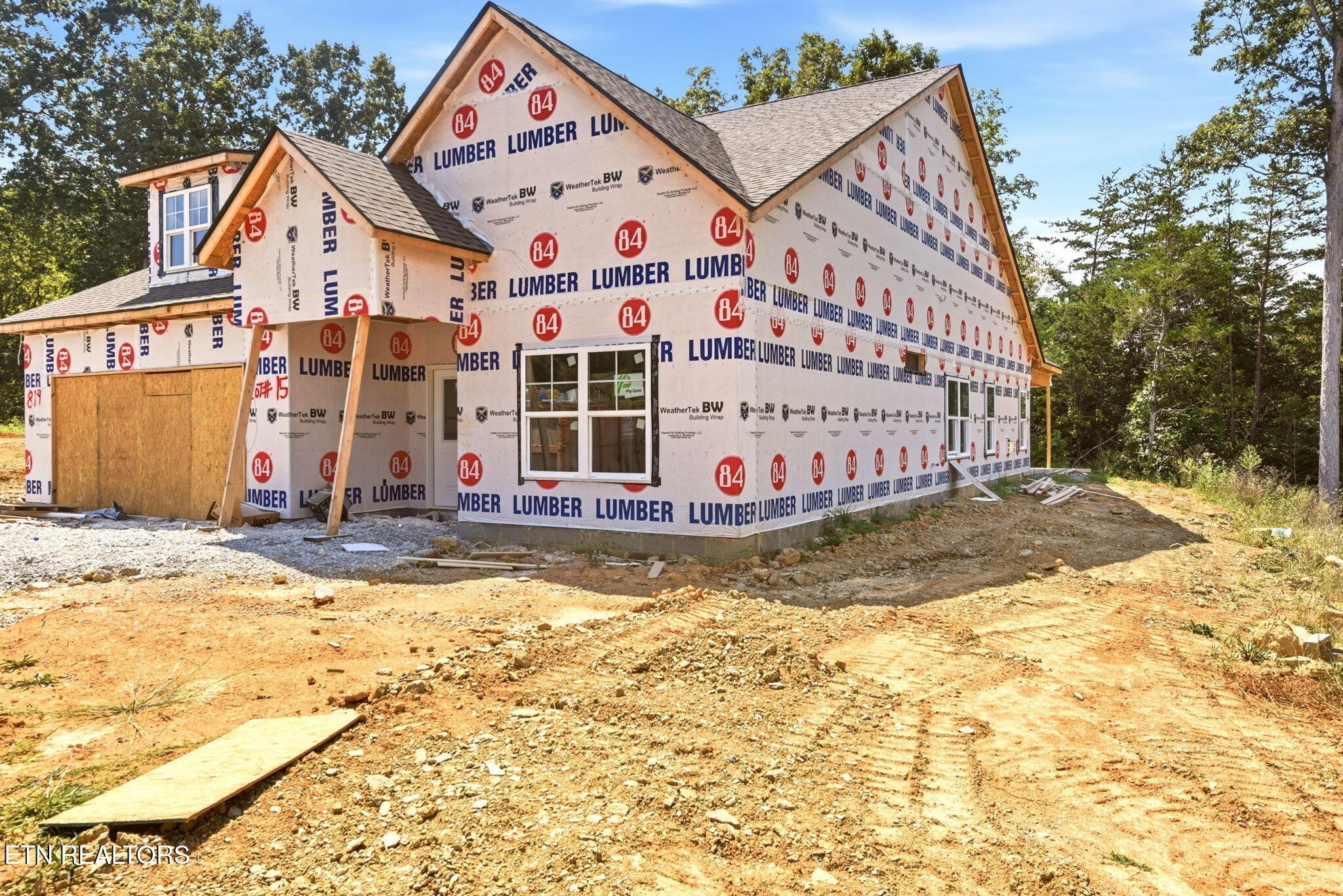 819 Greenhead Lane — photo