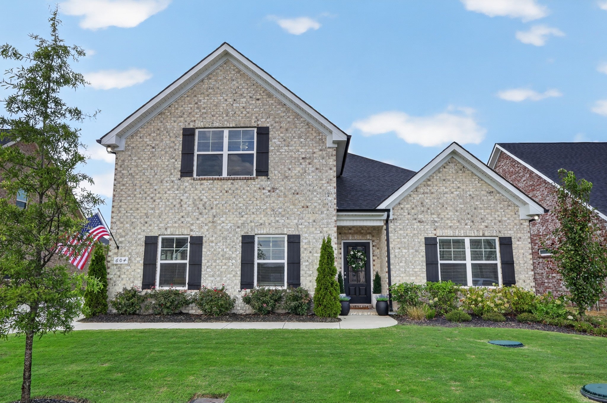 604 Hawkeye Ct — photo