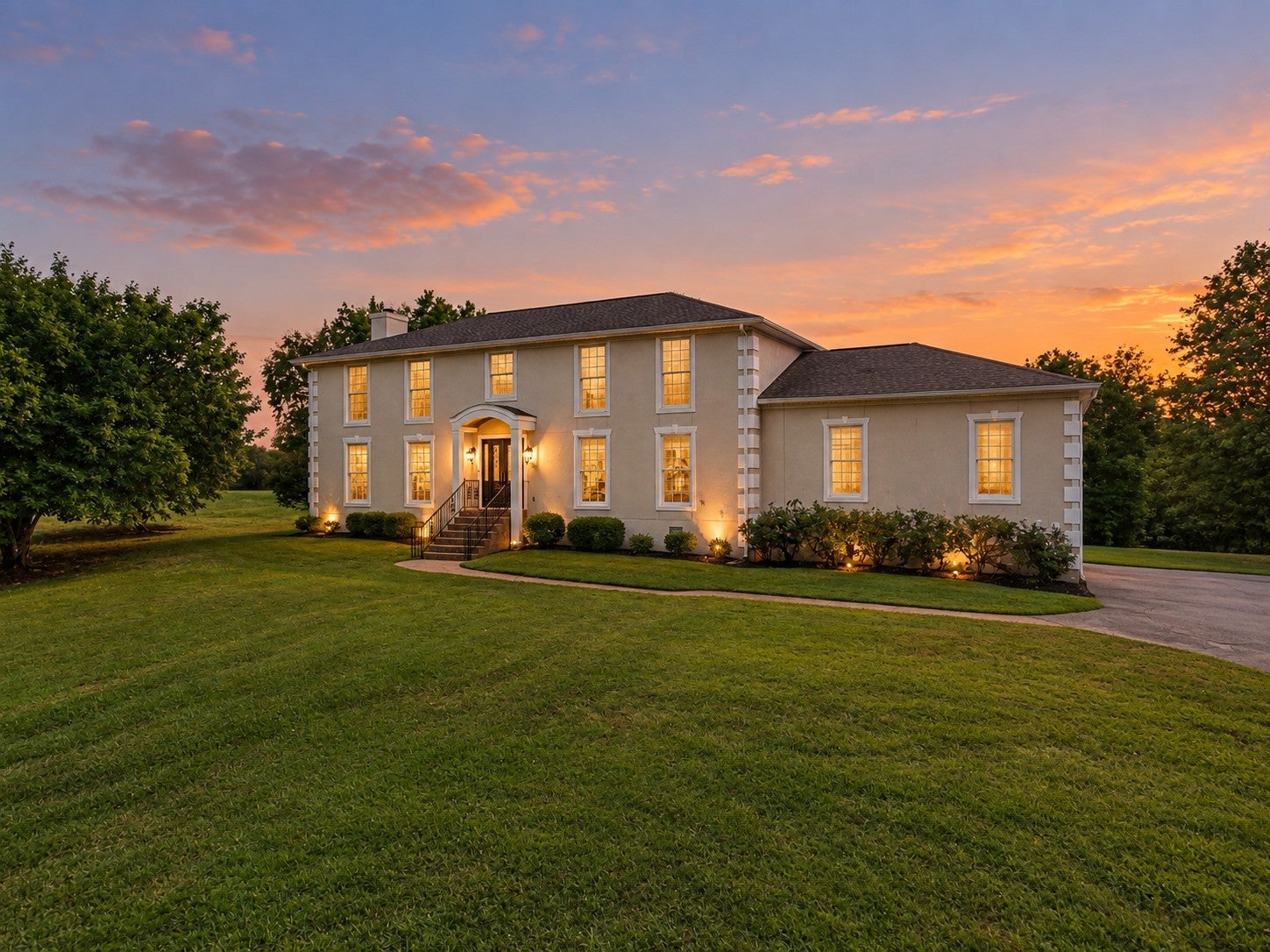 2610 Springdale Dr — photo