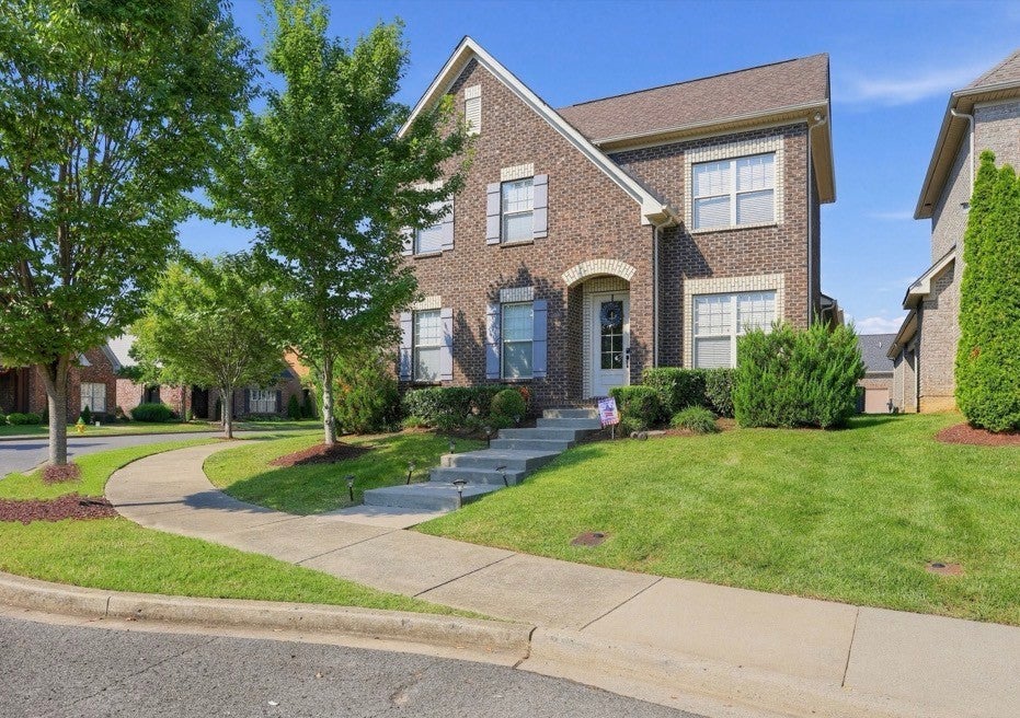 1099 Paddock Park Cir — photo