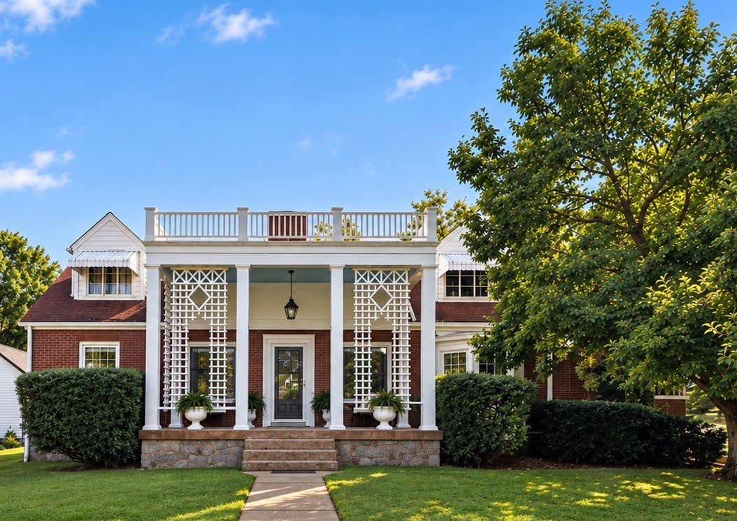 1310 Riverwood Dr — photo