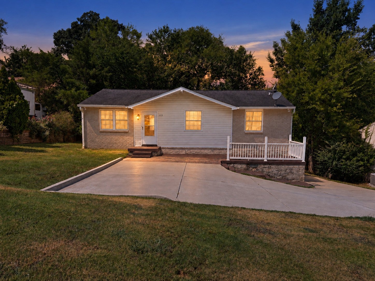 115 Reveille Ct — photo