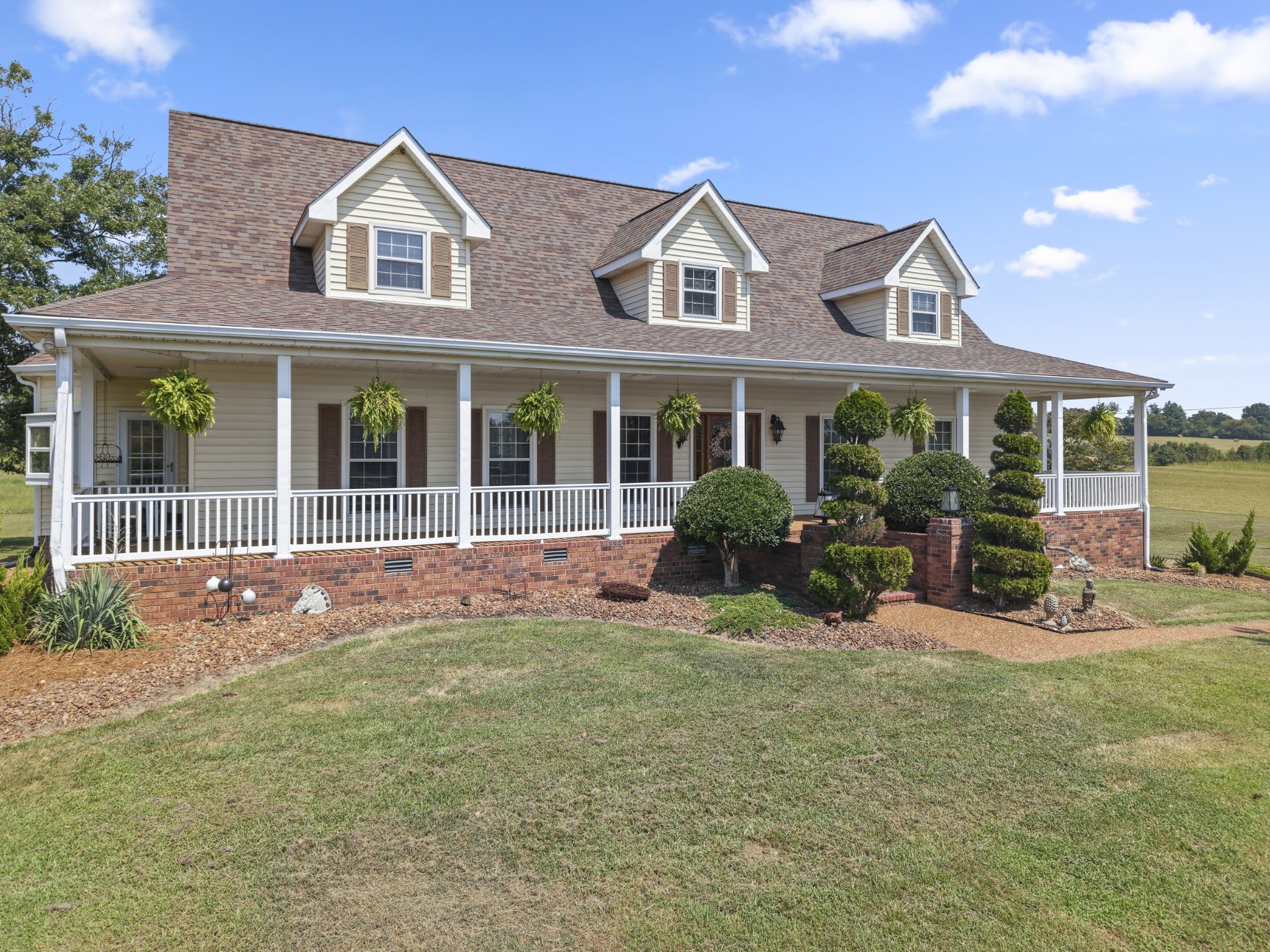 625 Double Log Cabin Rd — photo