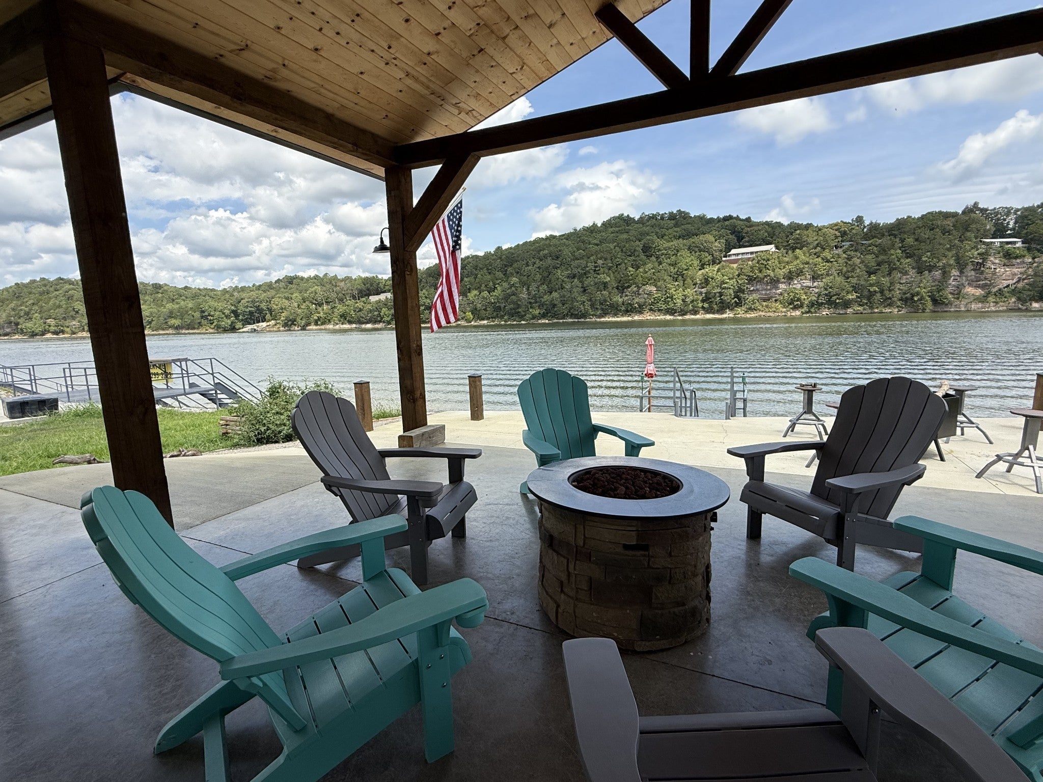 188 S River Front Dr — photo