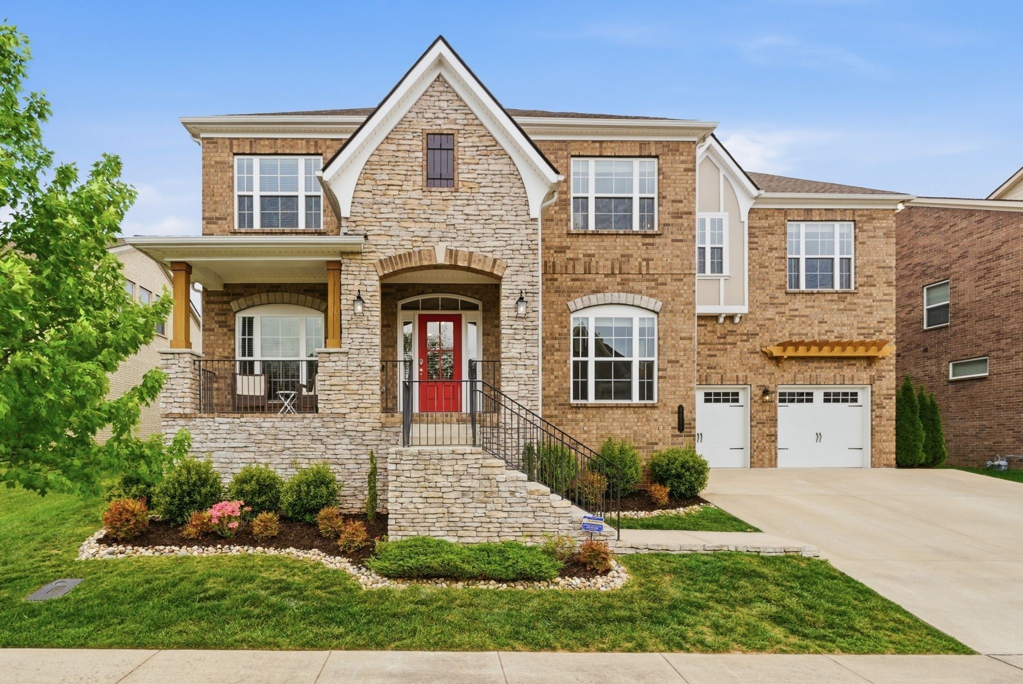 4025 Foxglove Farm Dr — photo