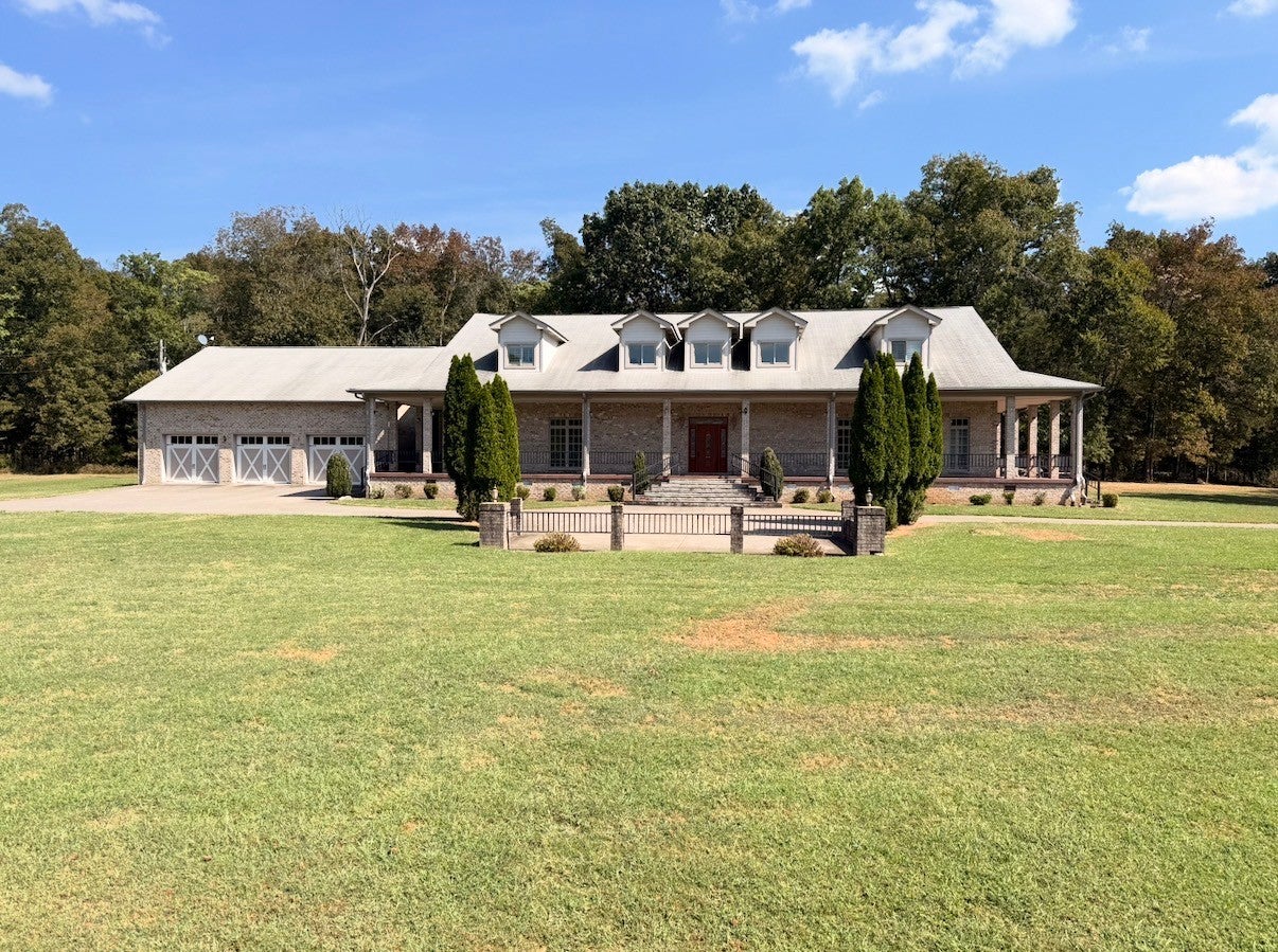 2100 Corinth Rd — photo
