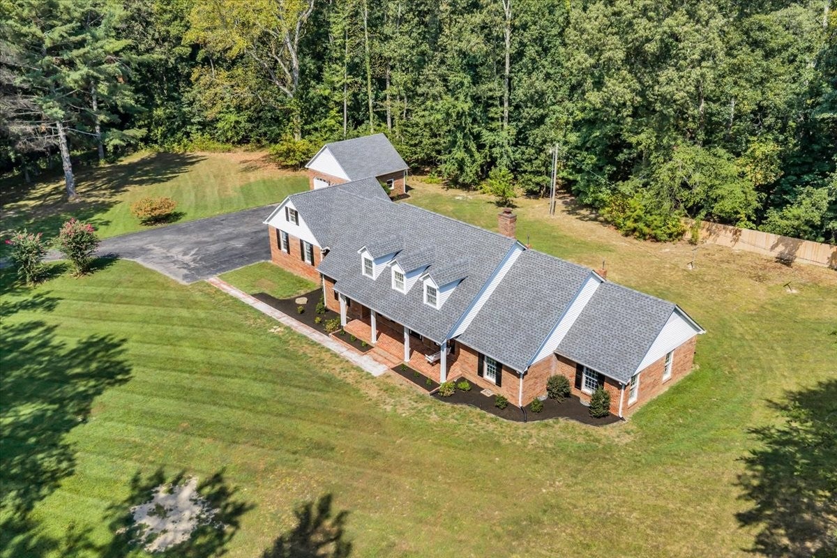 416 Powers Rd — photo