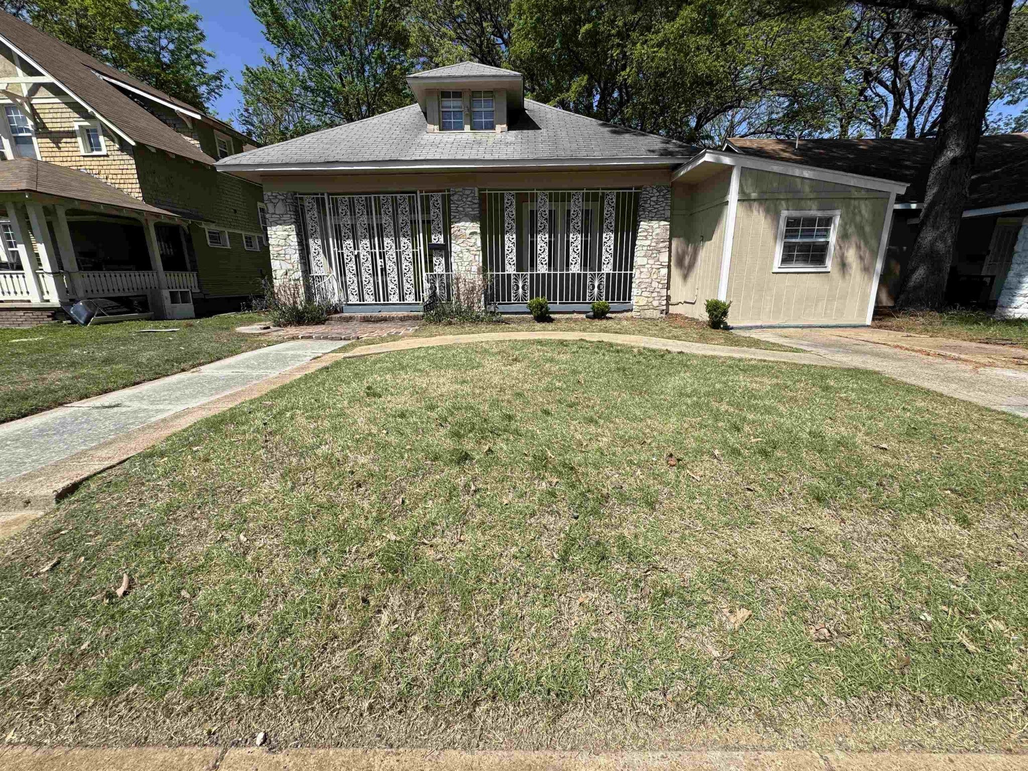 1570 E McLemore Ave — photo