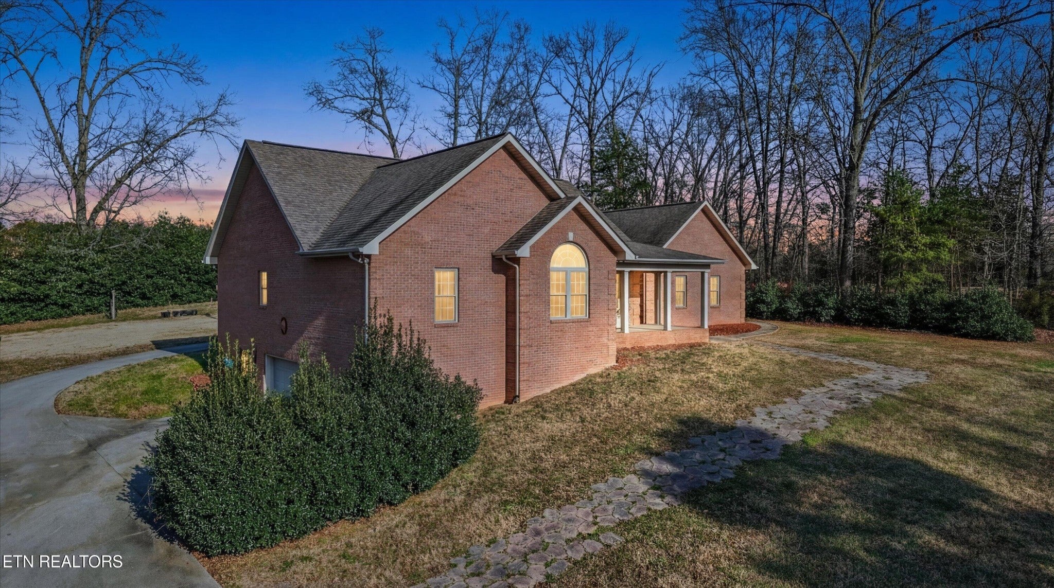 637 Baye Rd, Rutledge, TN 37861 — photo 2
