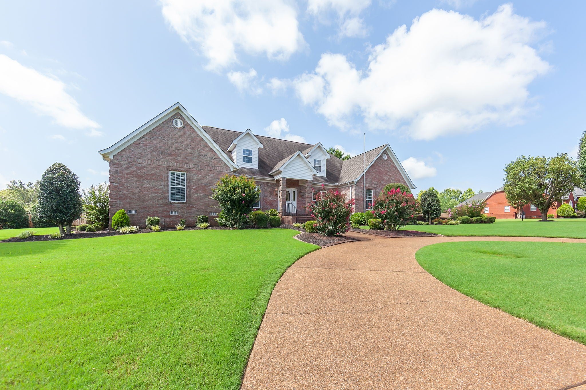 10 Bentwillow CV — photo