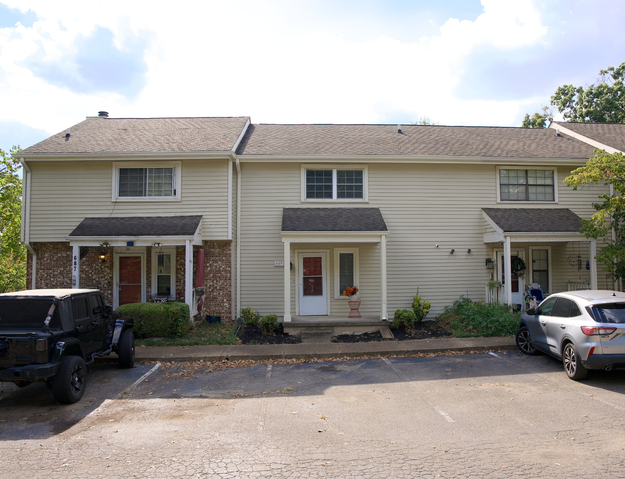 689 Longhunter Ct — photo