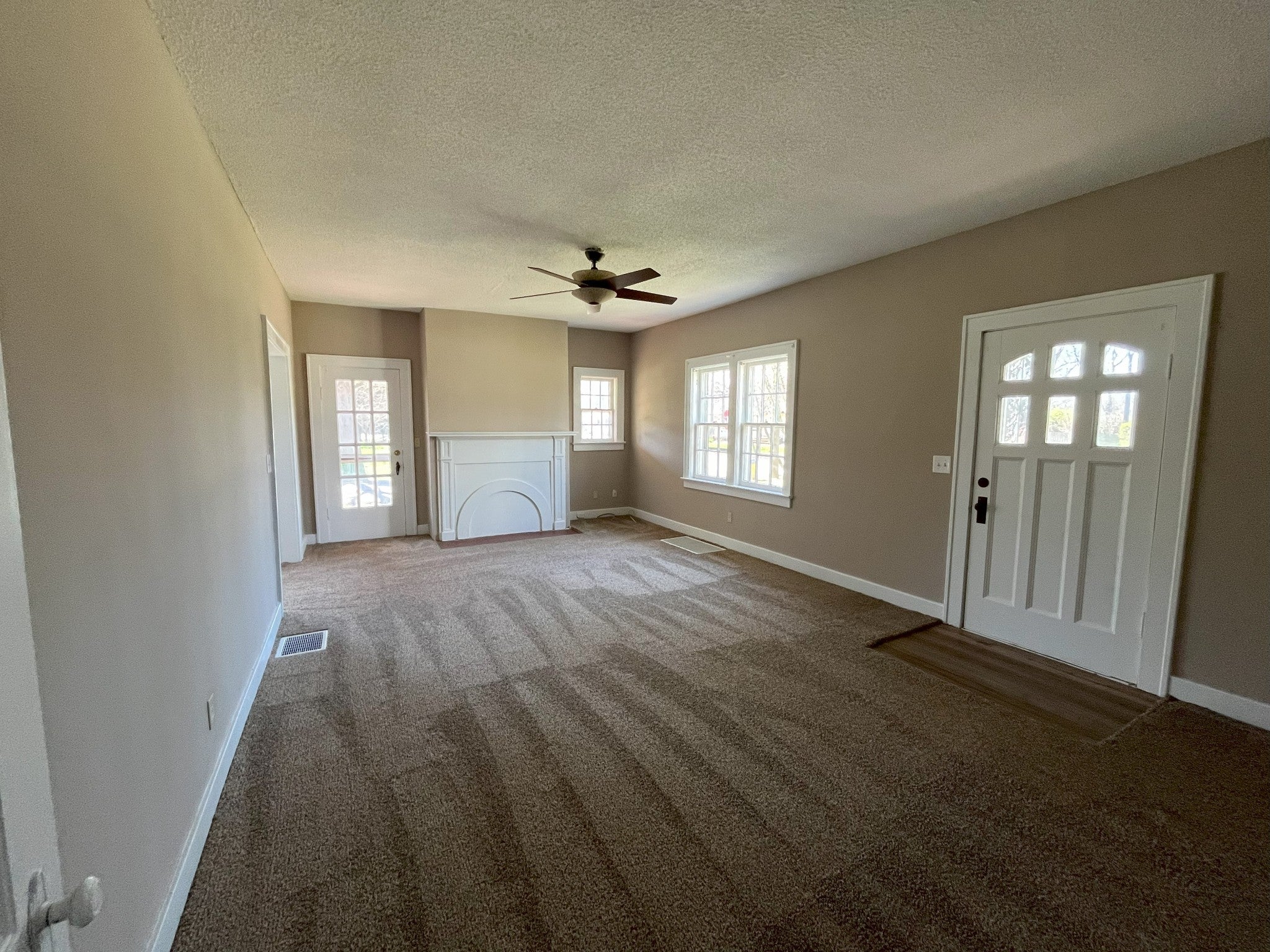 502 Kingwood Dr — photo