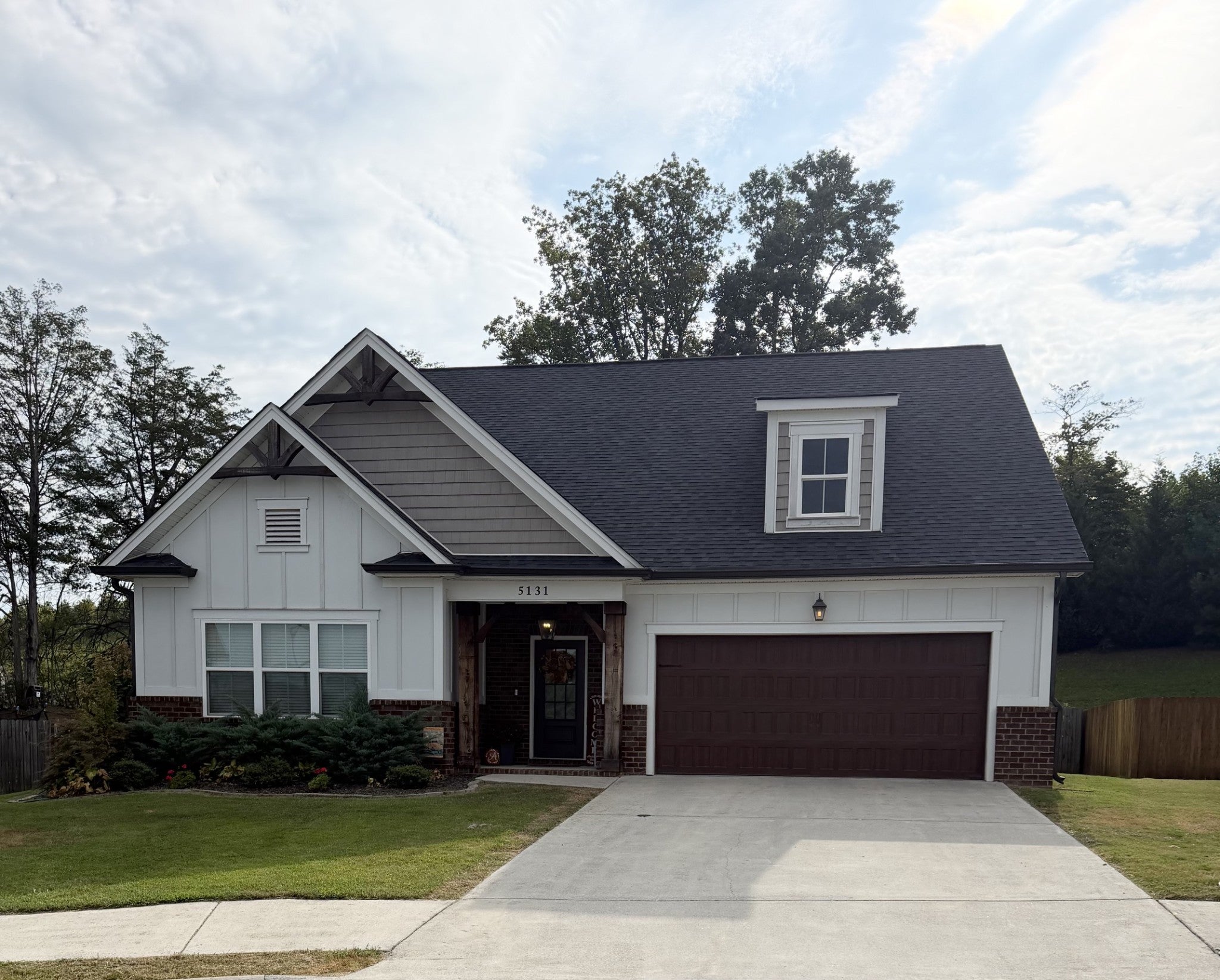 5131 Shelterwood Dr NE — photo