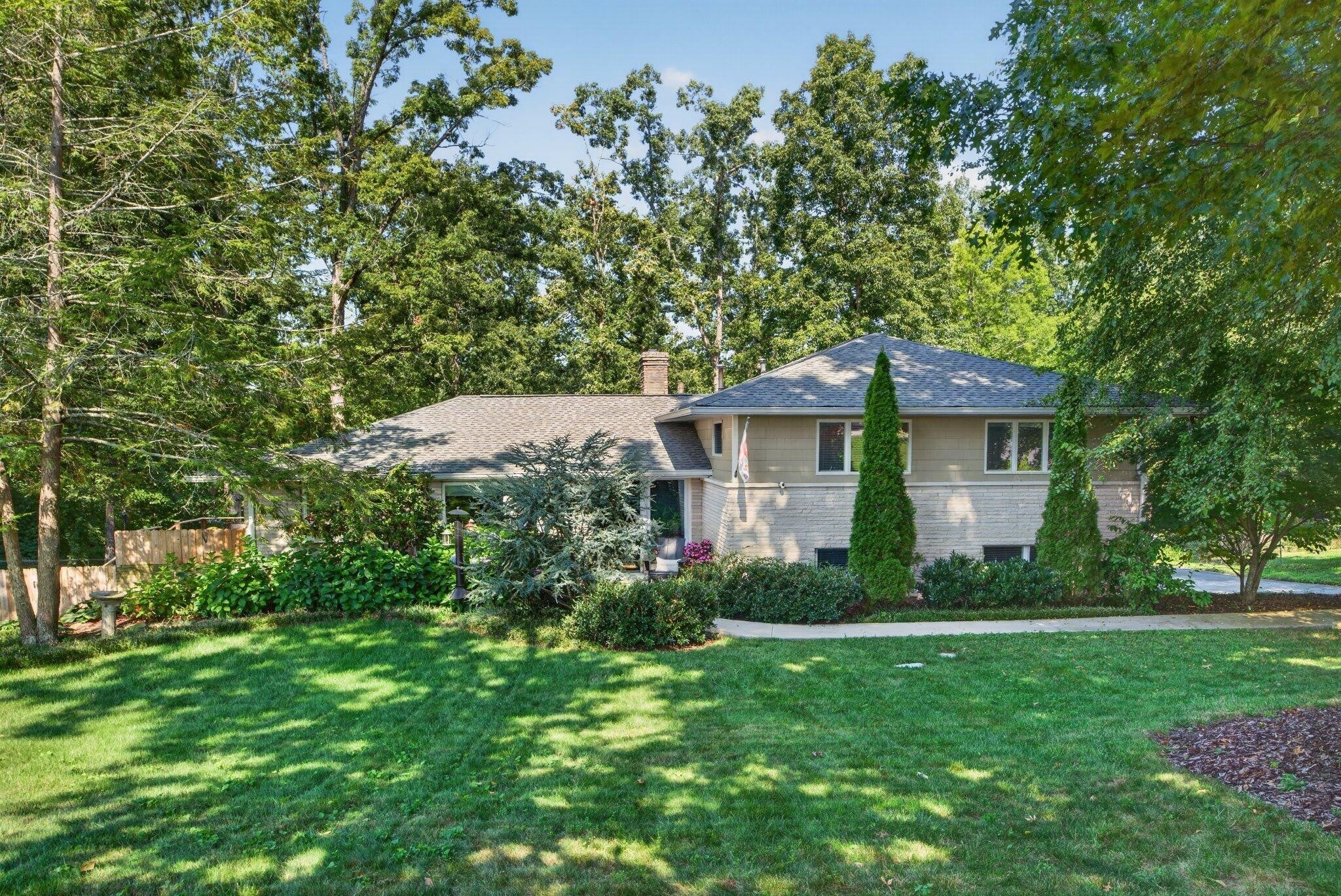 407 N Palisades Drive — photo