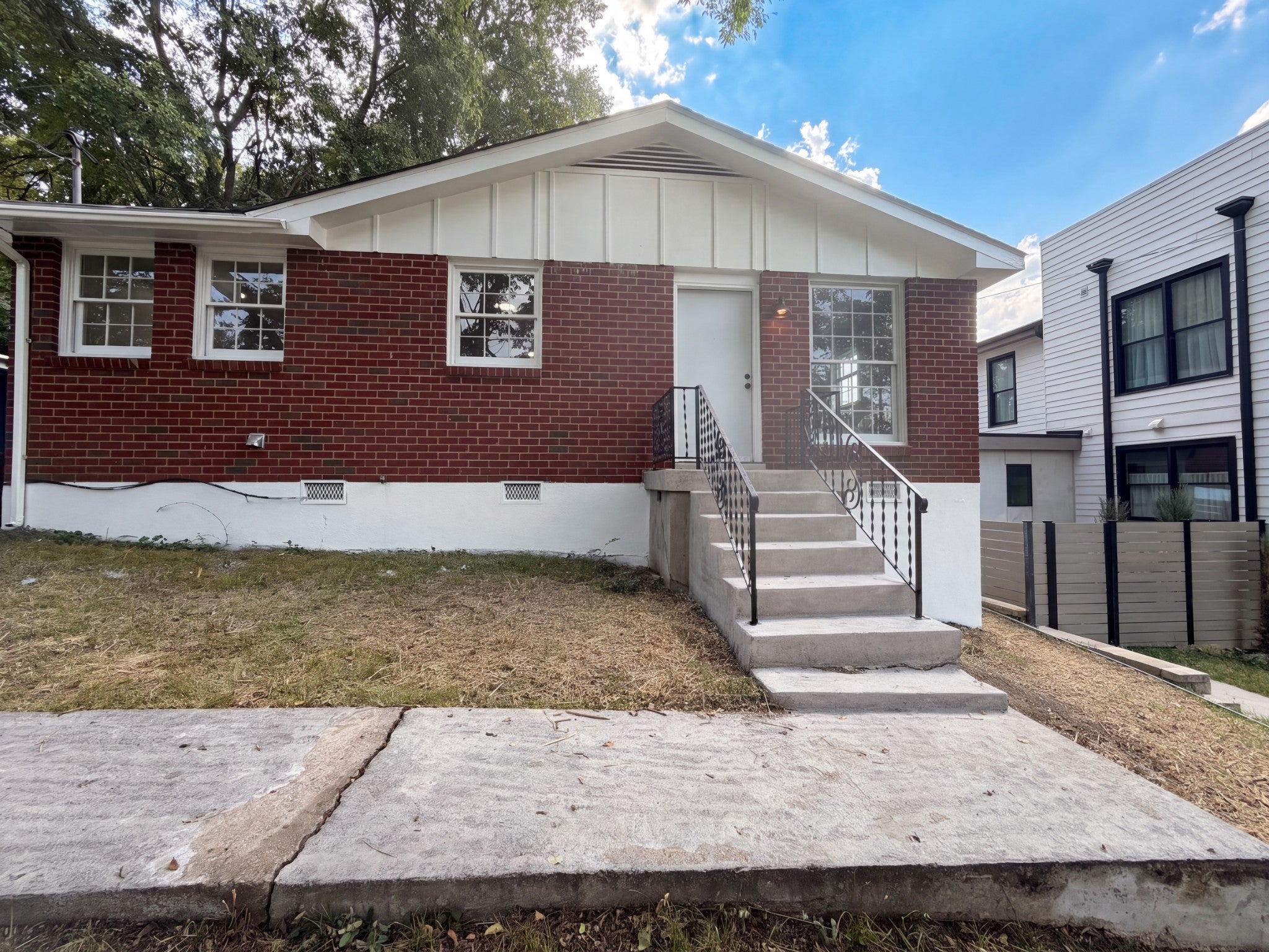 1004 Glenview Dr — photo