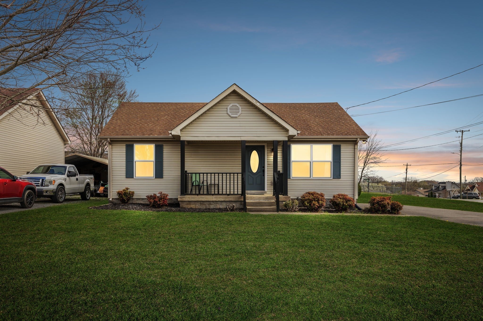 402 Jonesboro Ct — photo