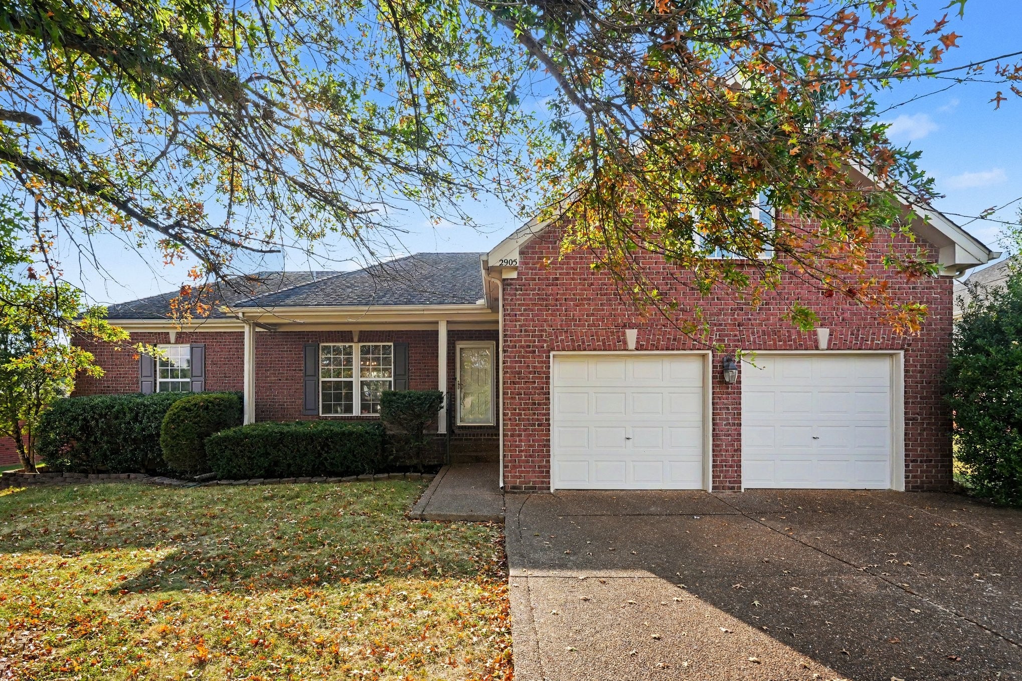 2905 Iona Dr — photo