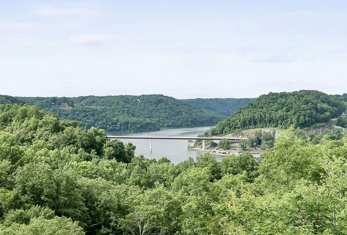 587 Ridge Top Rd, Sparta, TN 38583 — photo 2