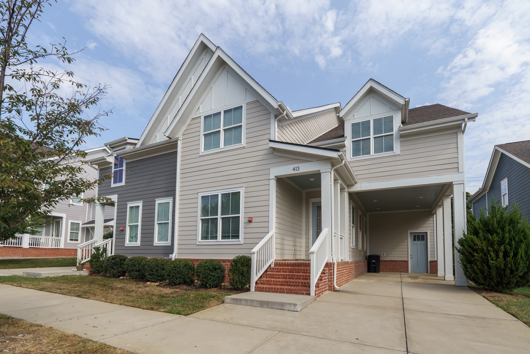 413 Herringbone Ct — photo
