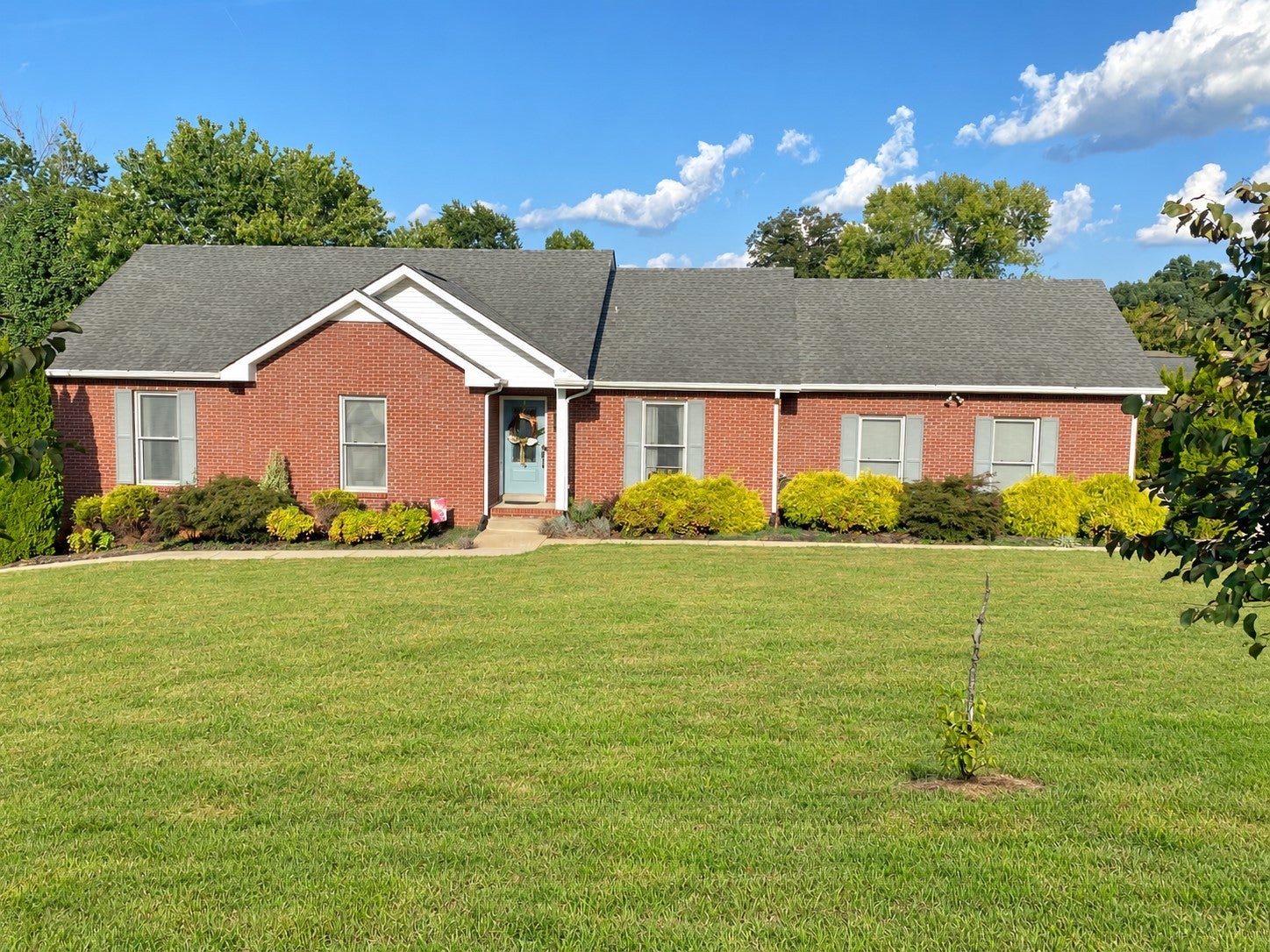 301 Locust Rd — photo