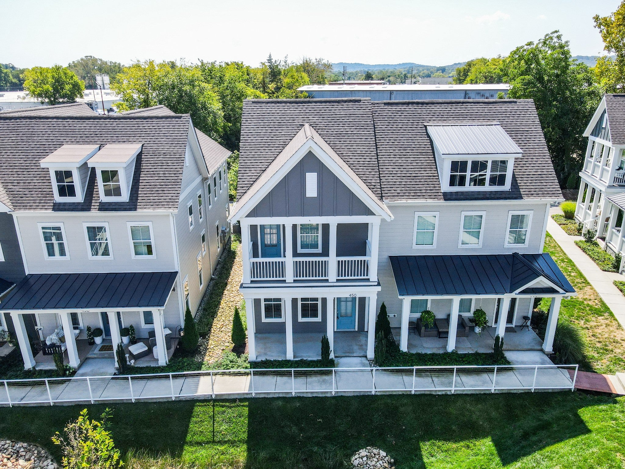 456 Herringbone Ct — photo