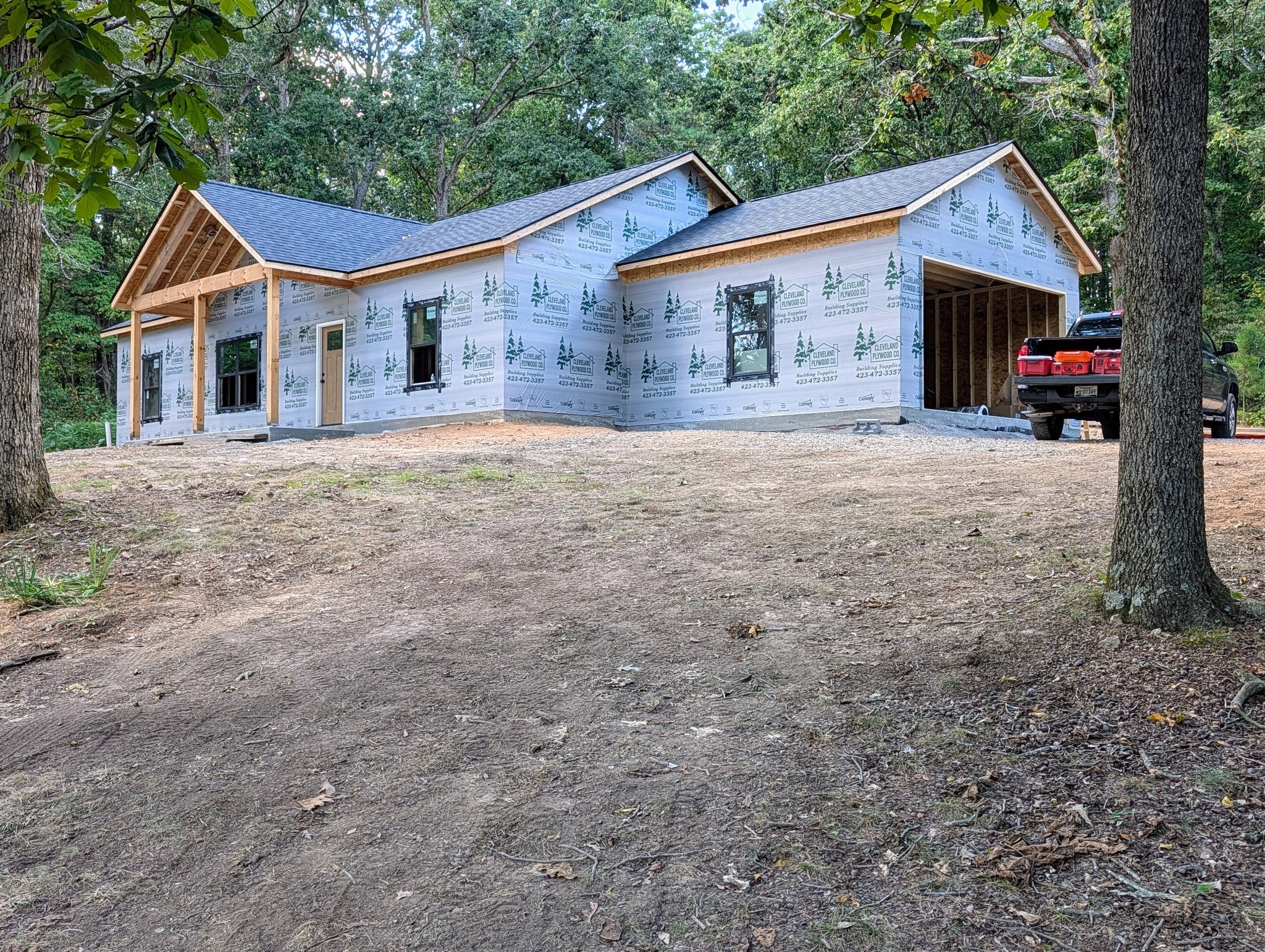 1547 Kincaid Rd SE — photo