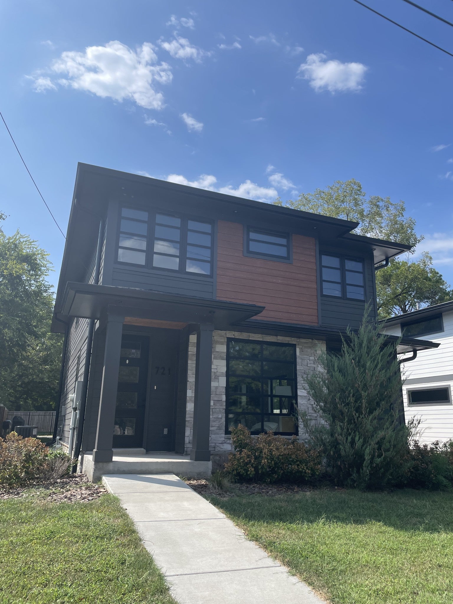 721 N Highland Ave — photo