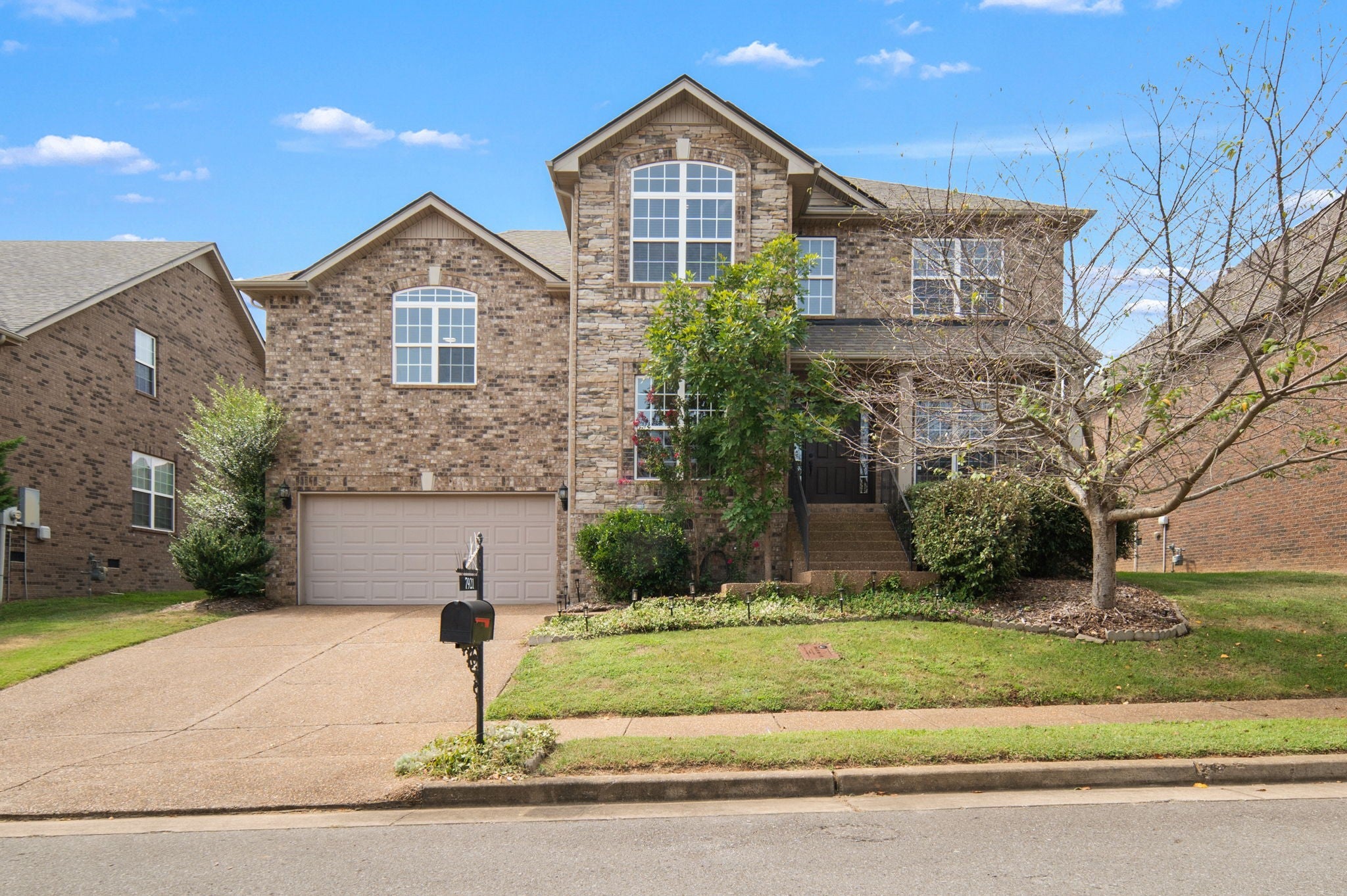 7921 Kirkfield Dr — photo