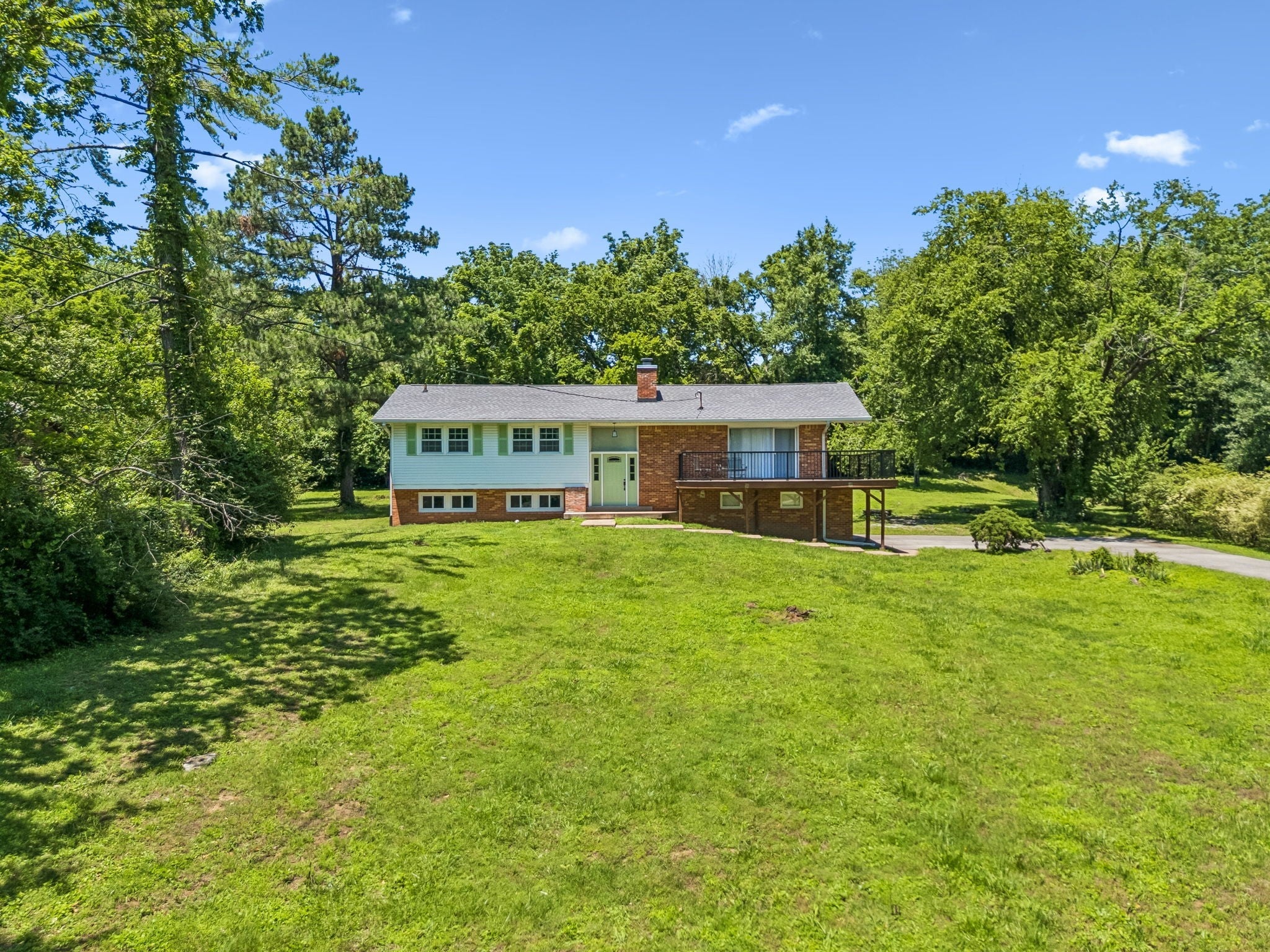 2632 Windemere Dr — photo