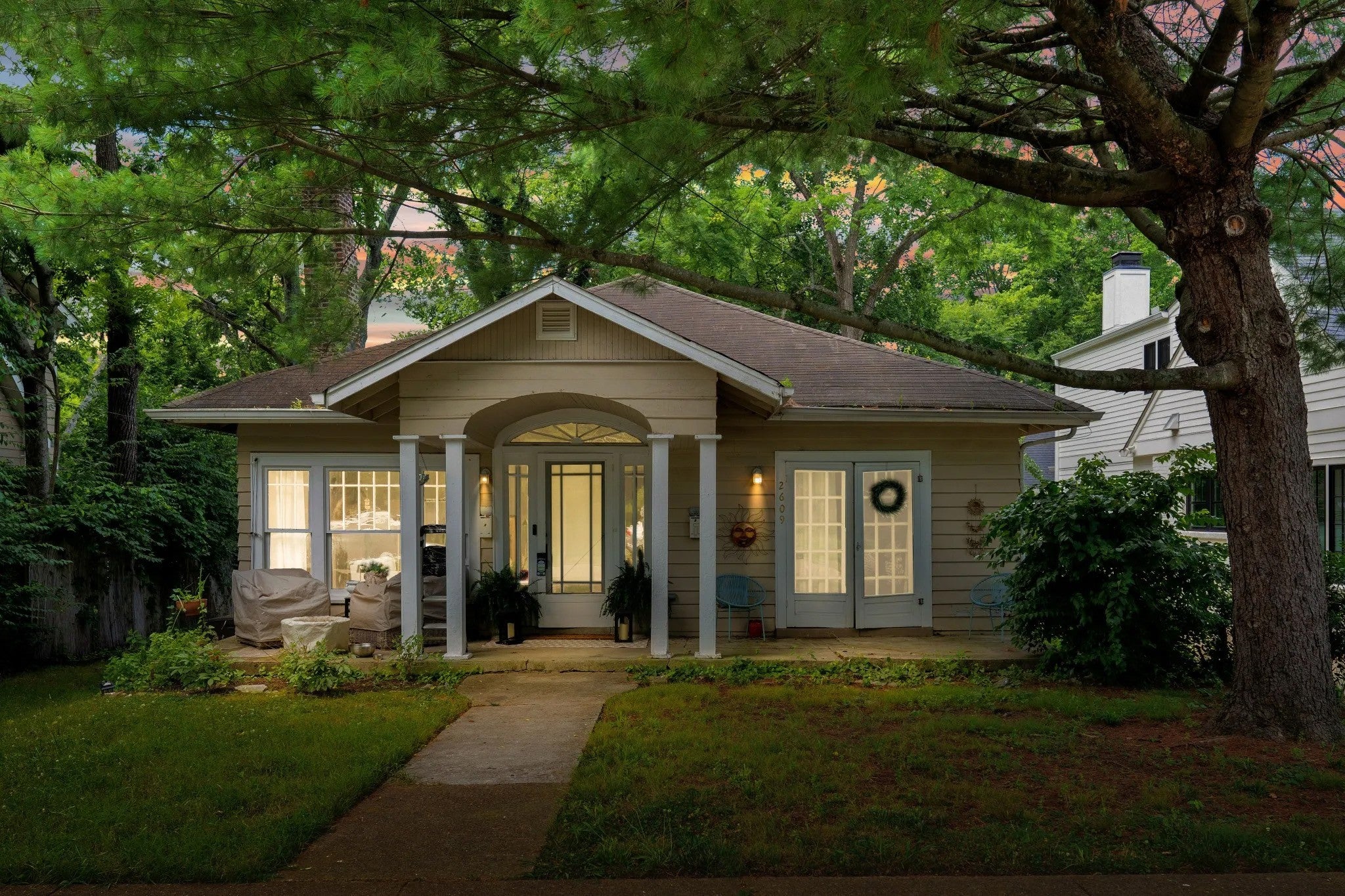2609 Sunset Pl — photo