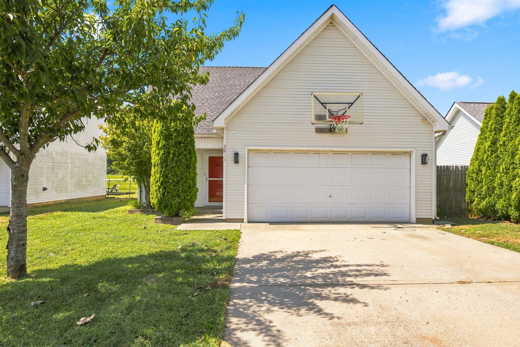 2811 Elijah Dr — photo