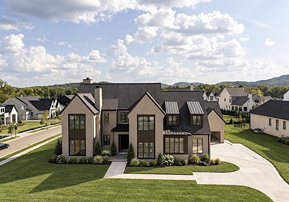 8107 Turning Point Dr — photo
