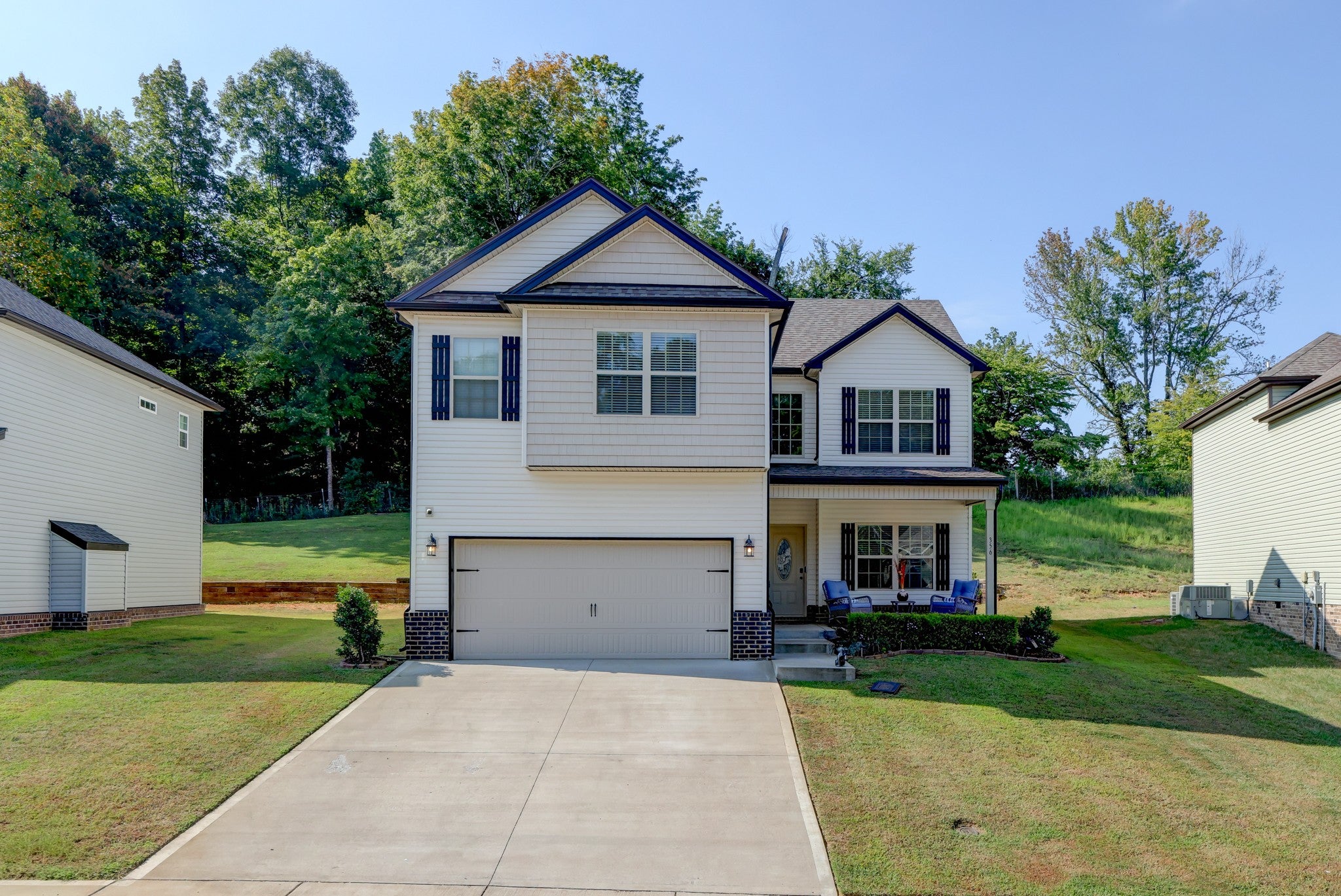 356 Barry Dr — photo
