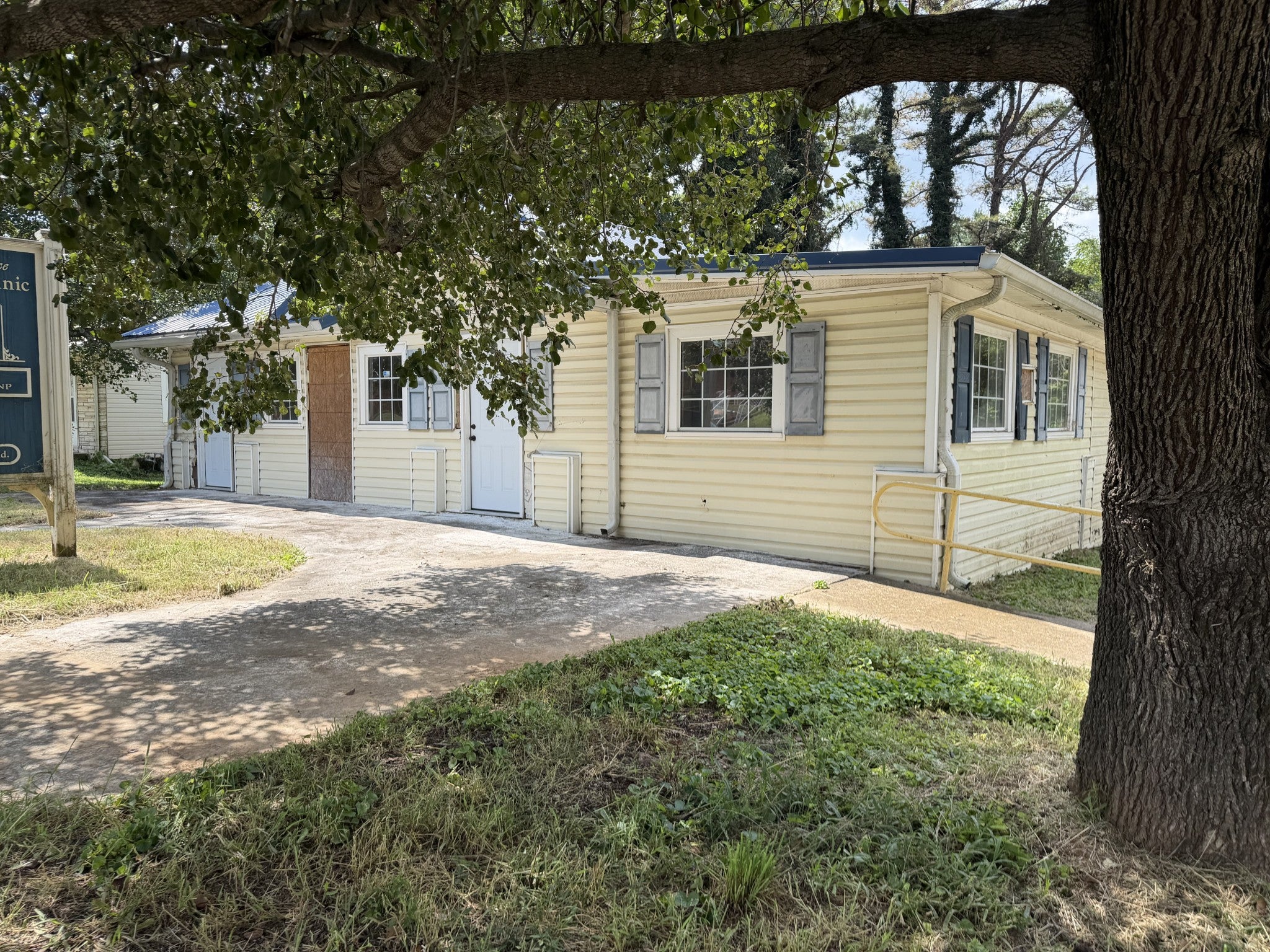 609 Buffalo Rd — photo
