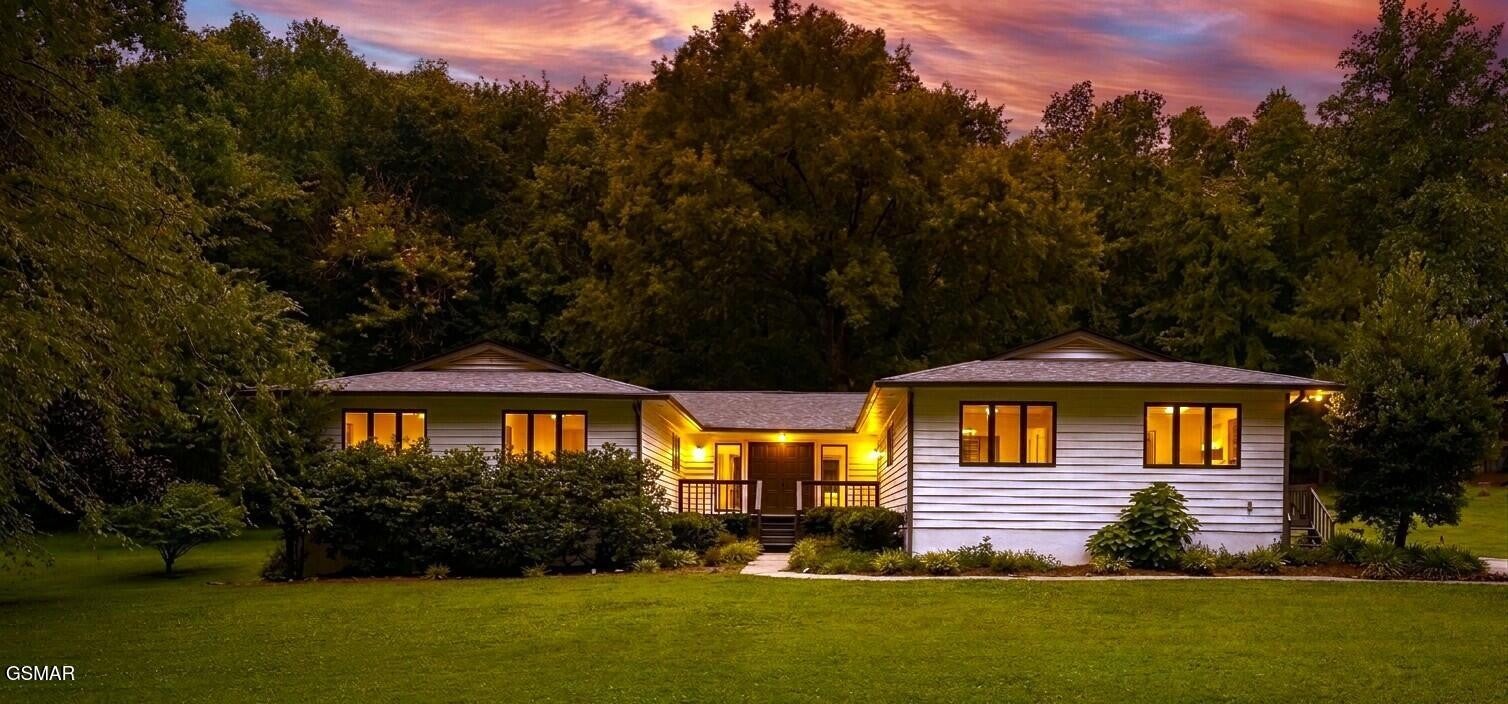 227 Back Nine Drive — photo