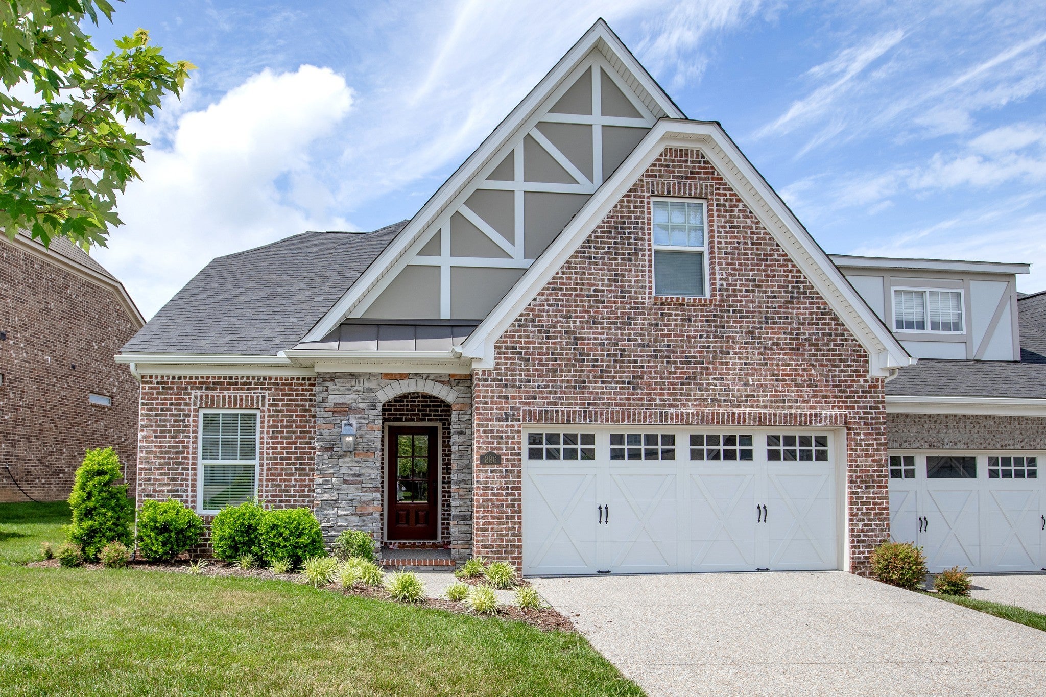 886 Cherry Grove Dr — photo