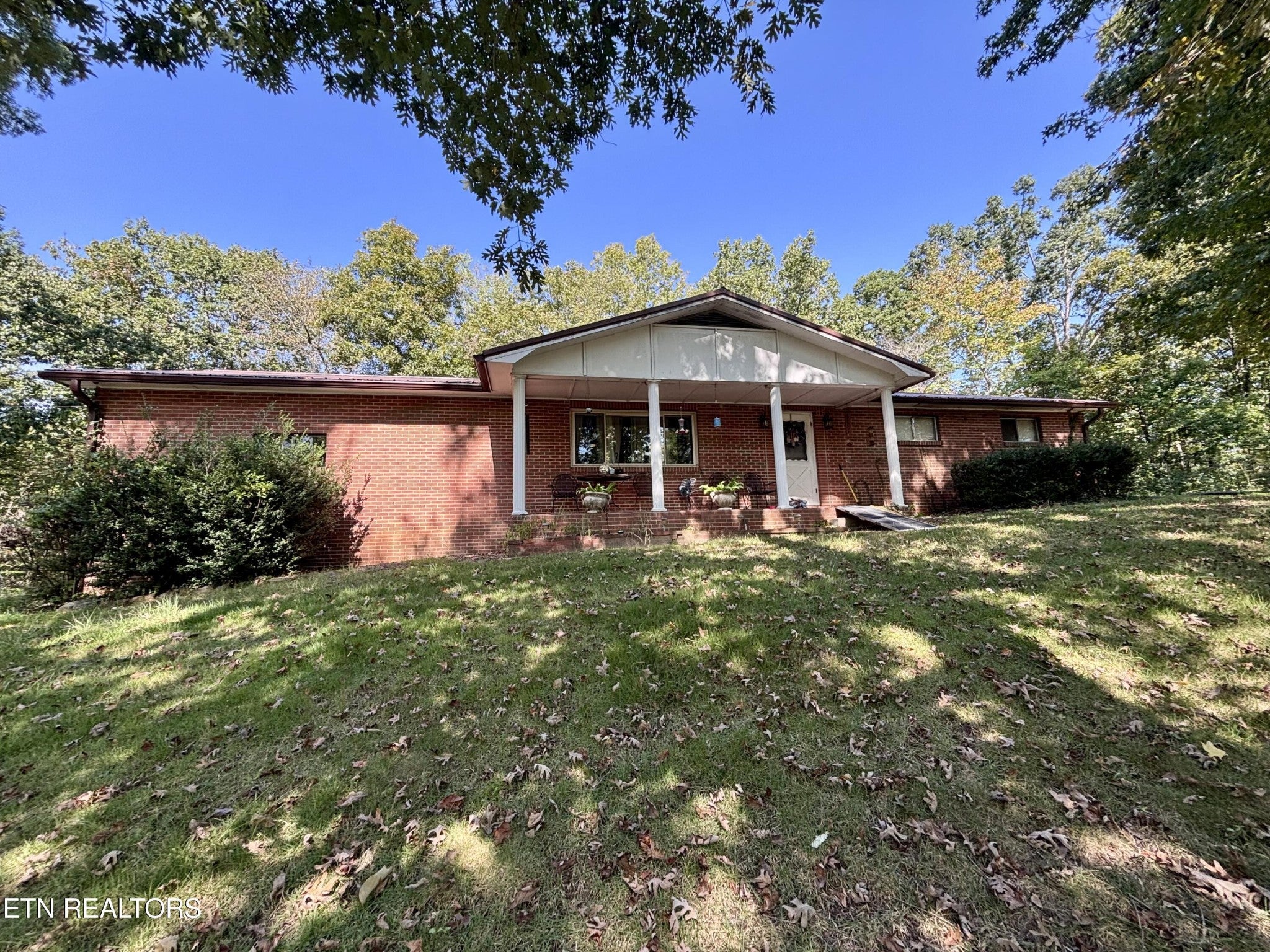 145 Scott Rd — photo