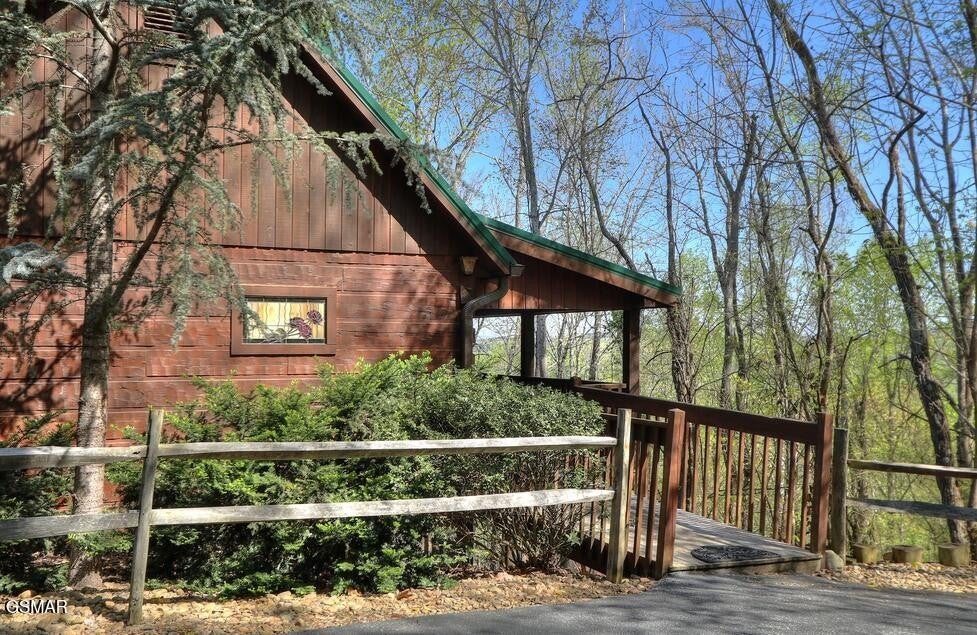 223 Oak Haven Way — photo