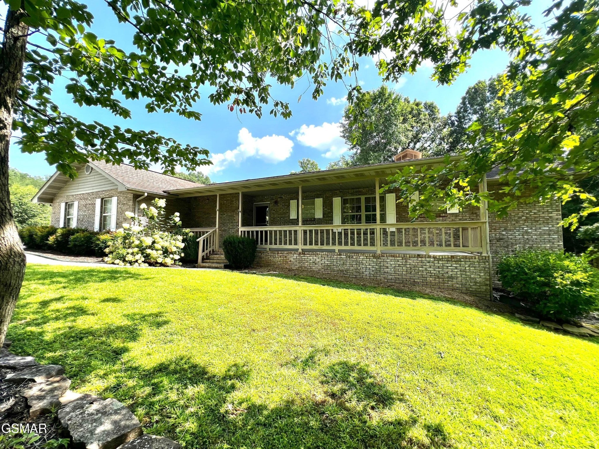 3661 Boxwood Lane — photo
