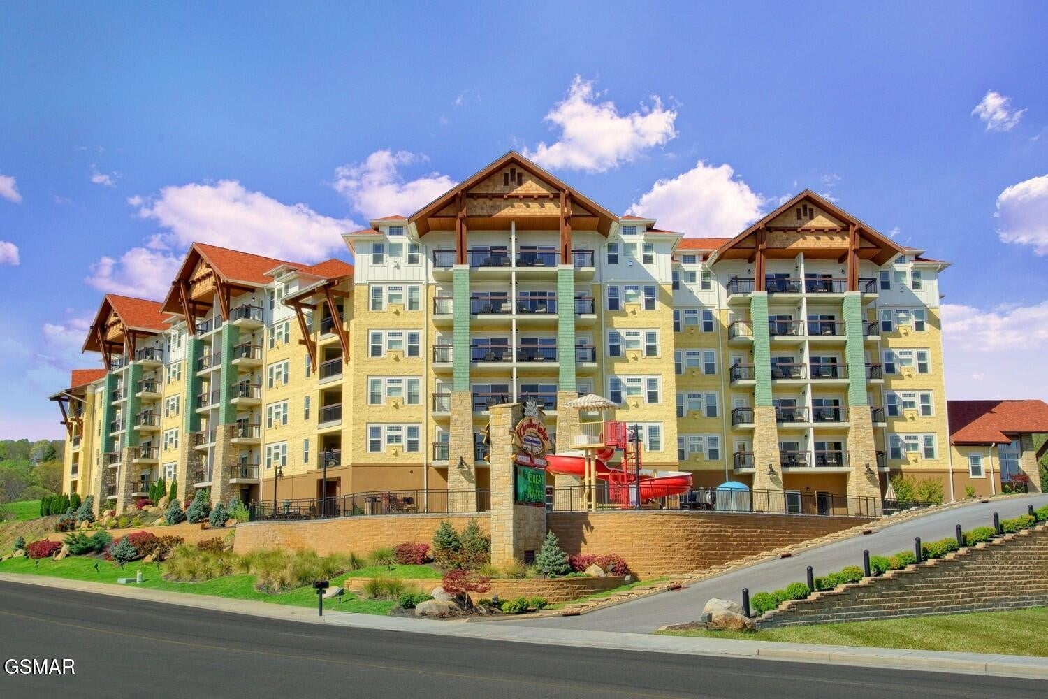 3415 Teaster Lane 401 — photo
