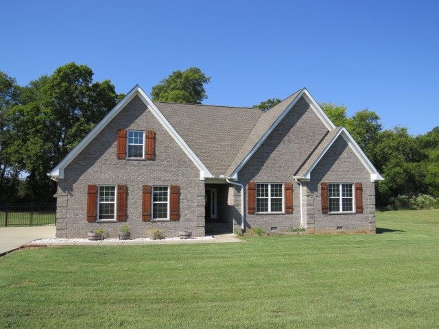 135 Stonecreek Dr — photo