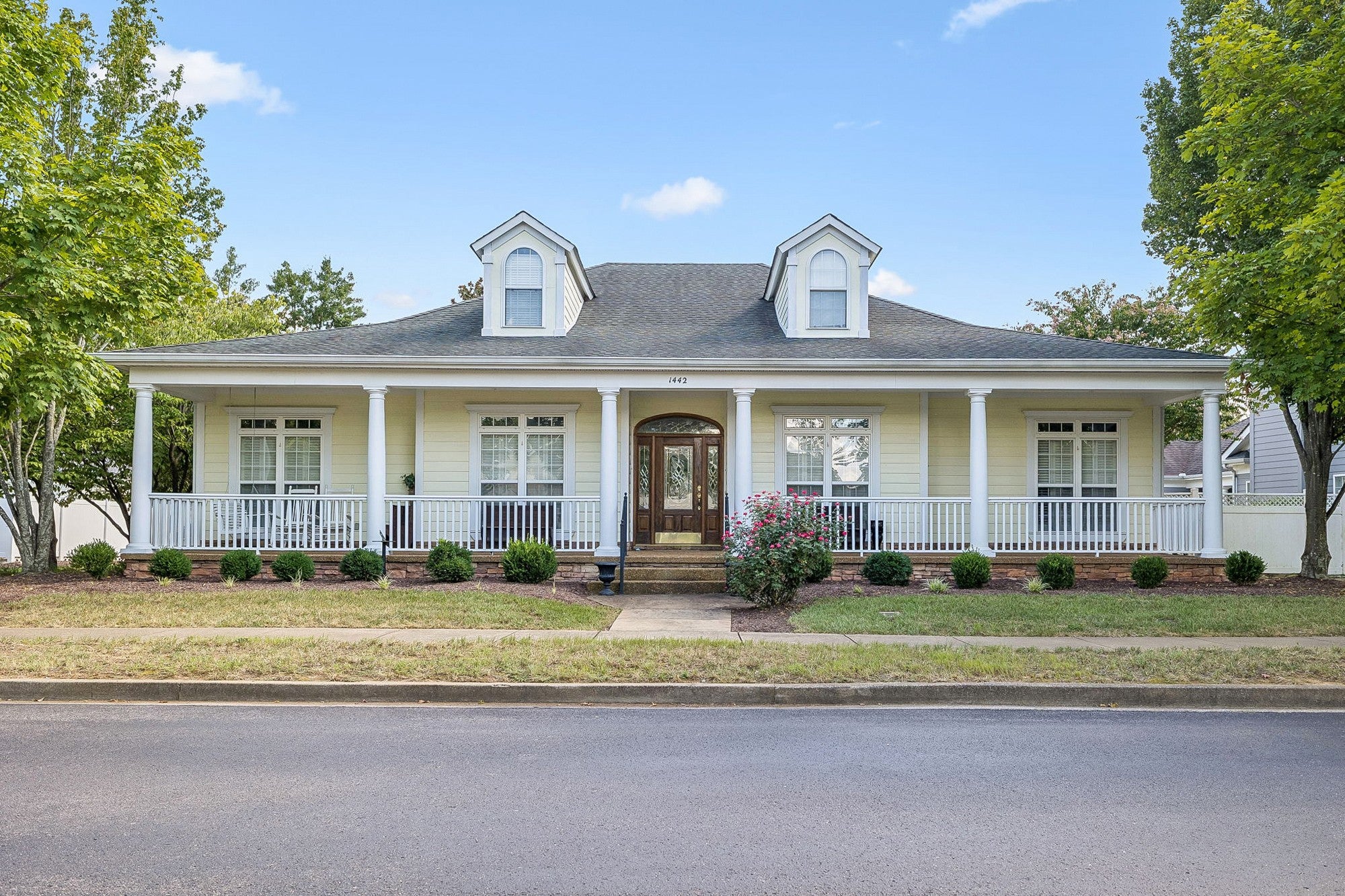 1442 Charleston Blvd — photo