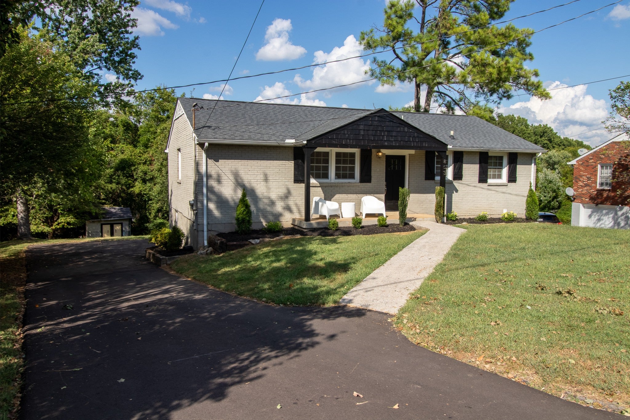853 Rose Park Dr — photo