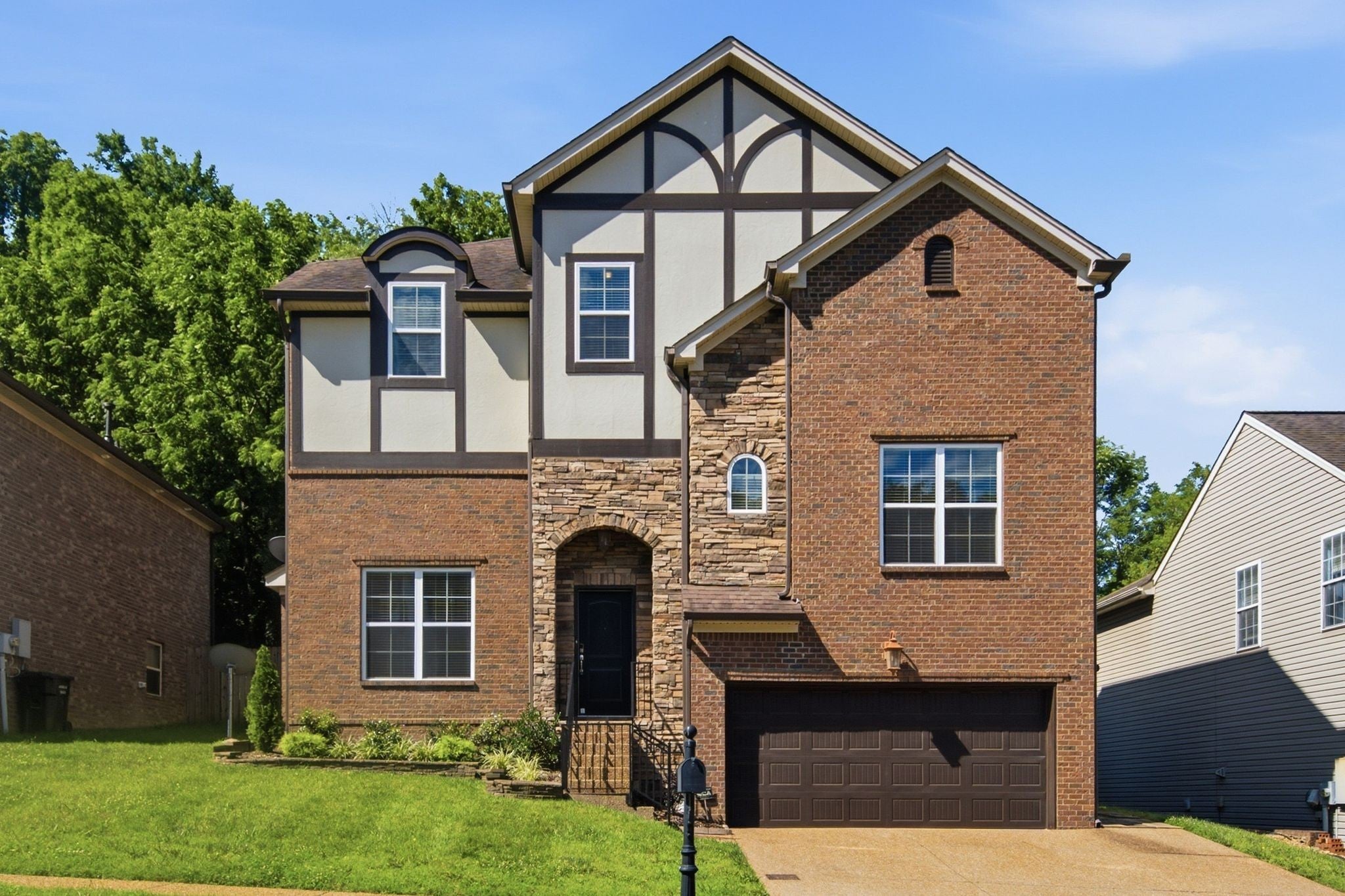 1736 Haleys Hope Ct — photo