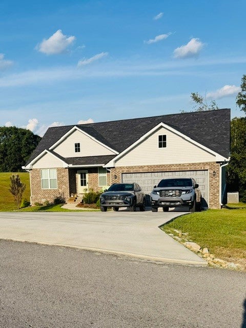 164 Lena Loop — photo