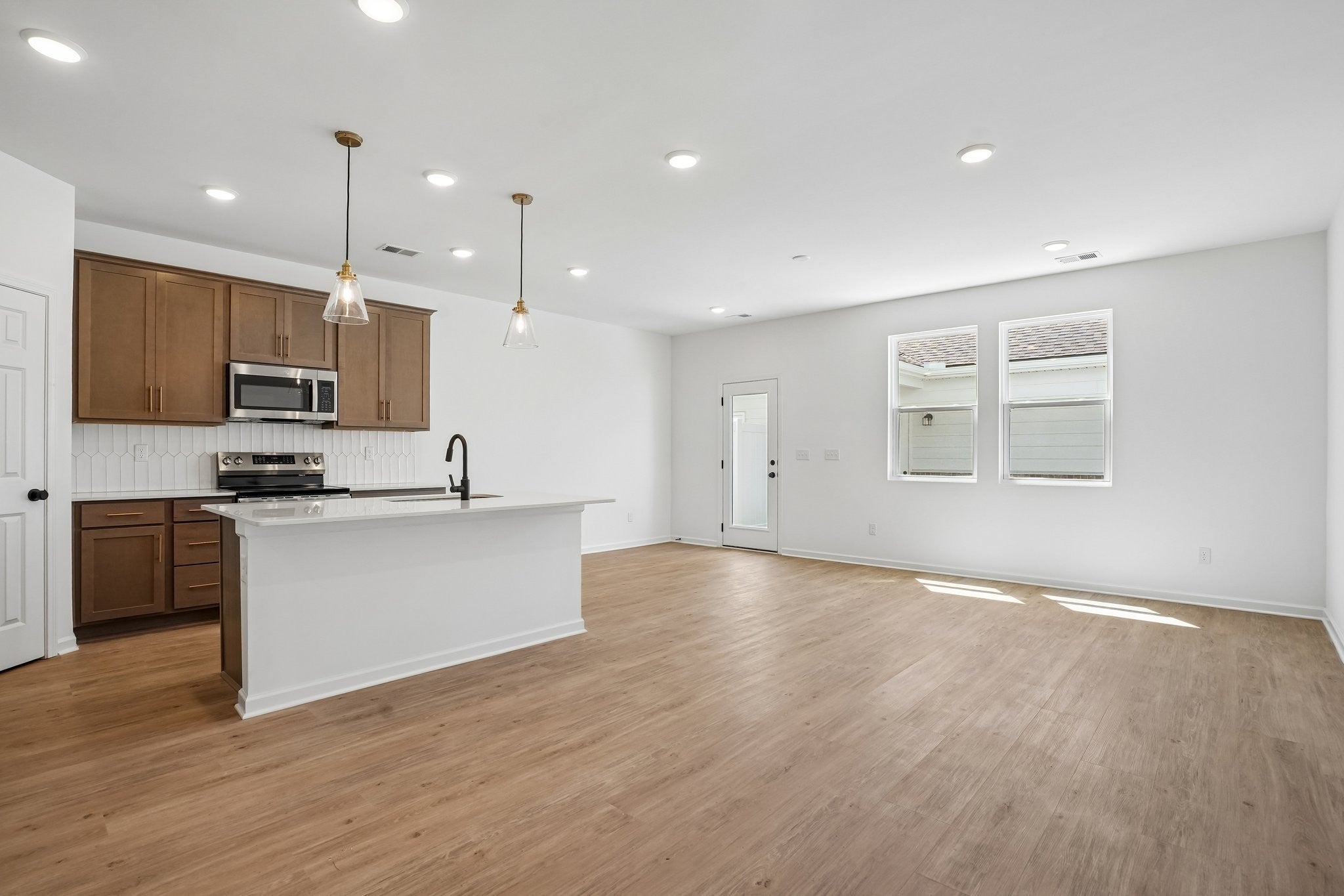 2900 Suzanne Landon Dr I2 — photo