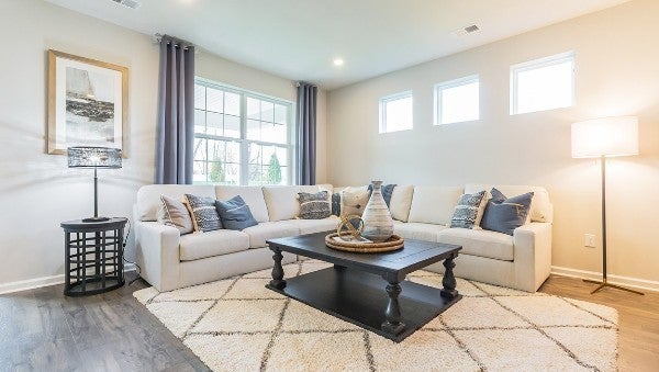 5306 Synergy Pvt Way — photo